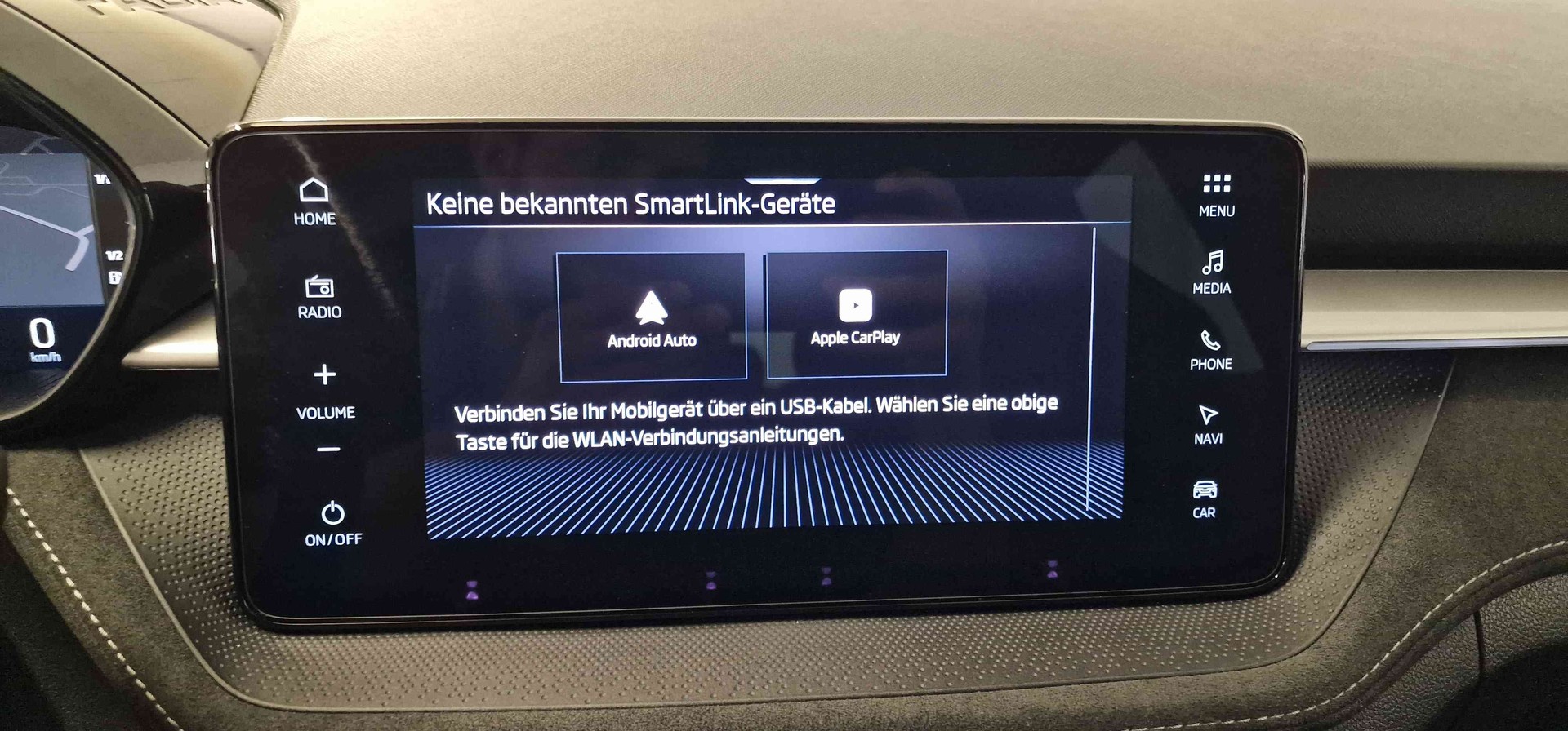 SKODA Fabia 1.0 TSI Selection DSG-image-9