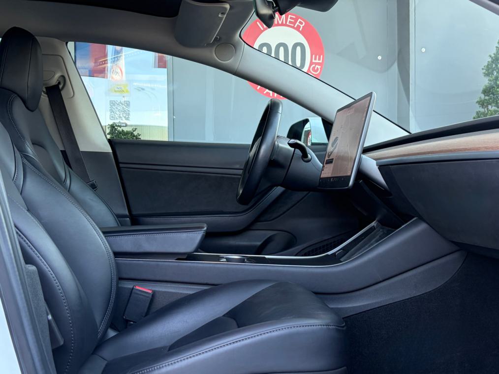 TESLA Model 3 Long Range Dual Motor AWD-image-7
