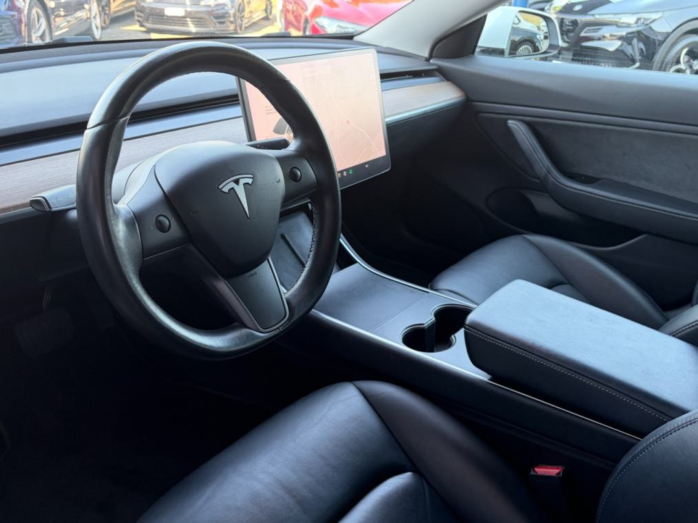 TESLA Model 3 Long Range Dual Motor AWD-image-3