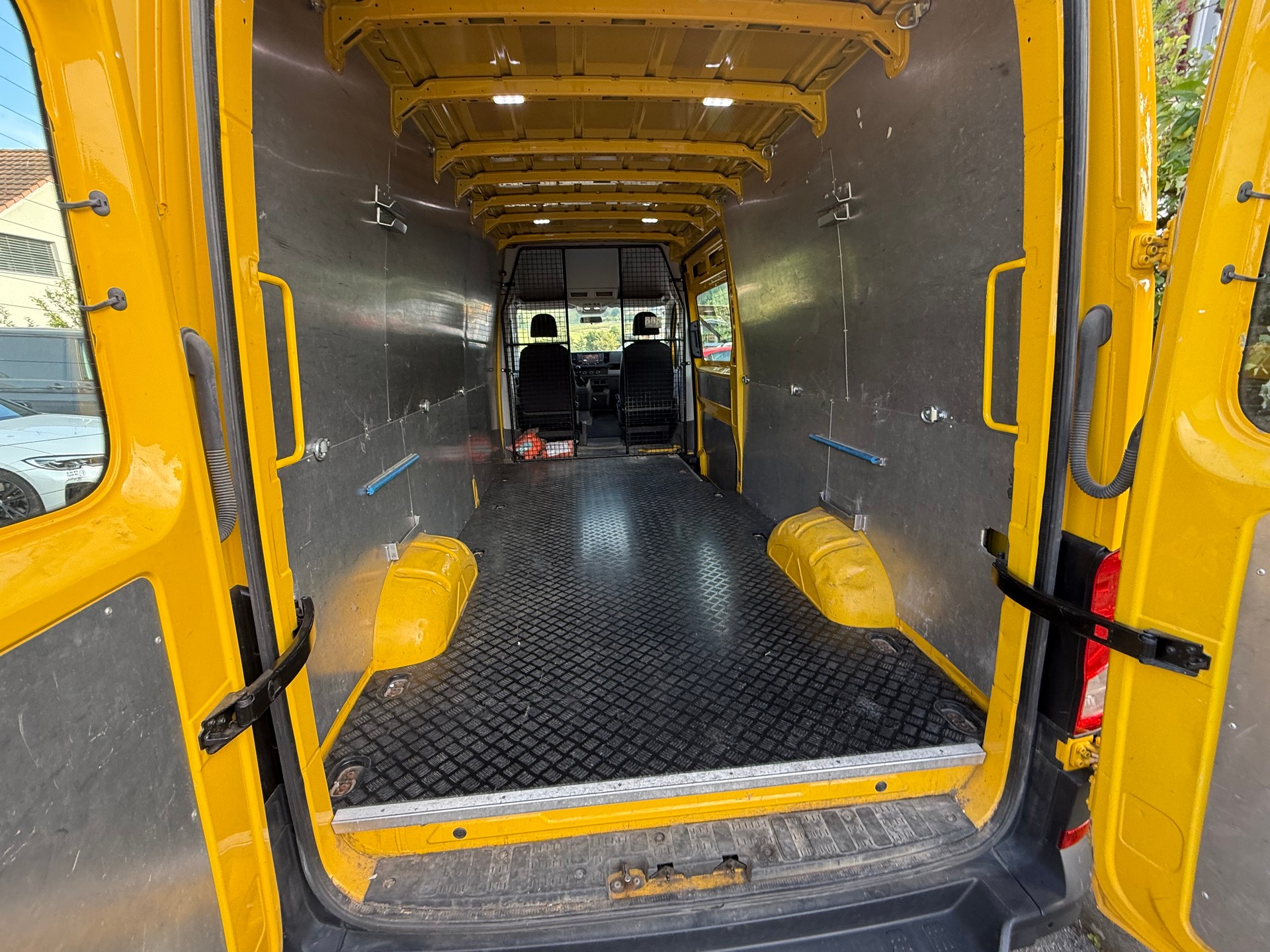 VW Crafter 35 2.0 TDI Entry L4 4Motion-image-4