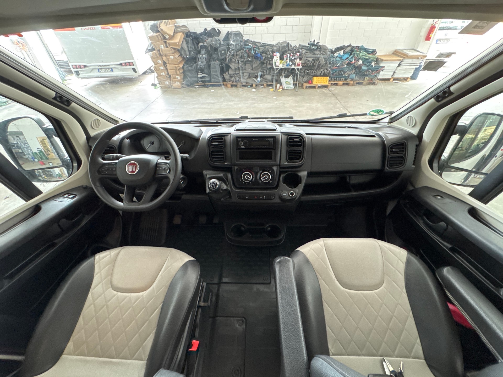 FIAT 2024 Fiat Ducato Weinsberg Carabus | Schaltgetriebe | Aufstelldach-showroom-element-3