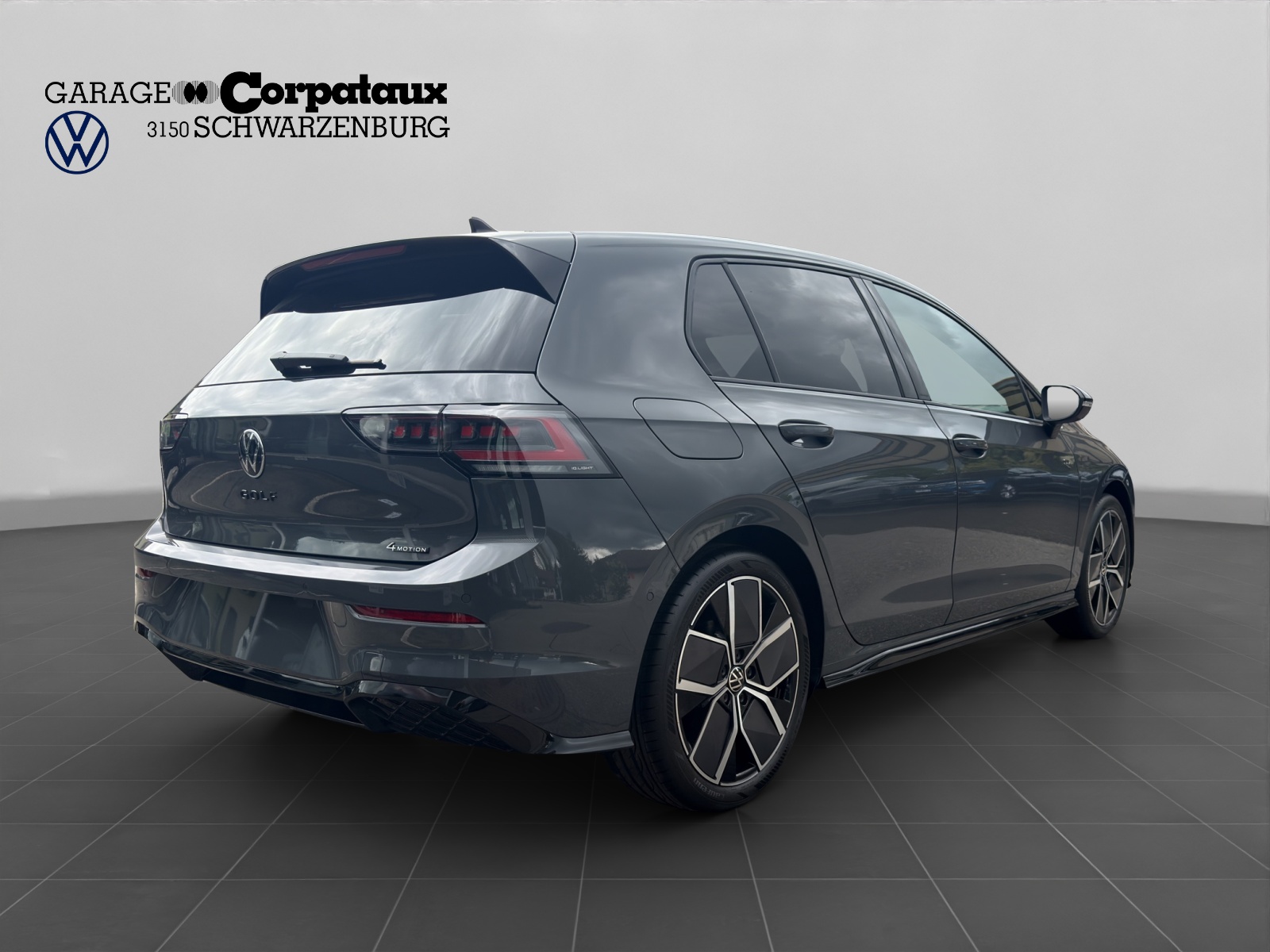 VW Golf 2.0 TSI R-Line DSG 4 Motion-image-5