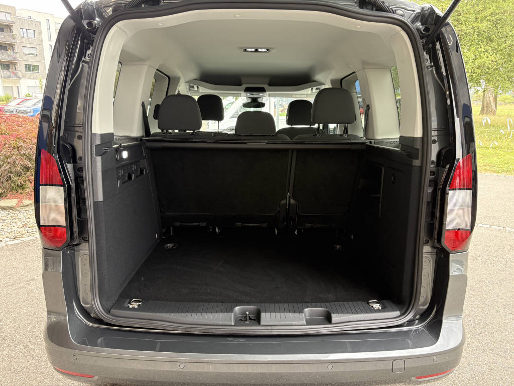 FORD TOURNEO Connect 2.0 EcoBlue 122 Titanium-image-5
