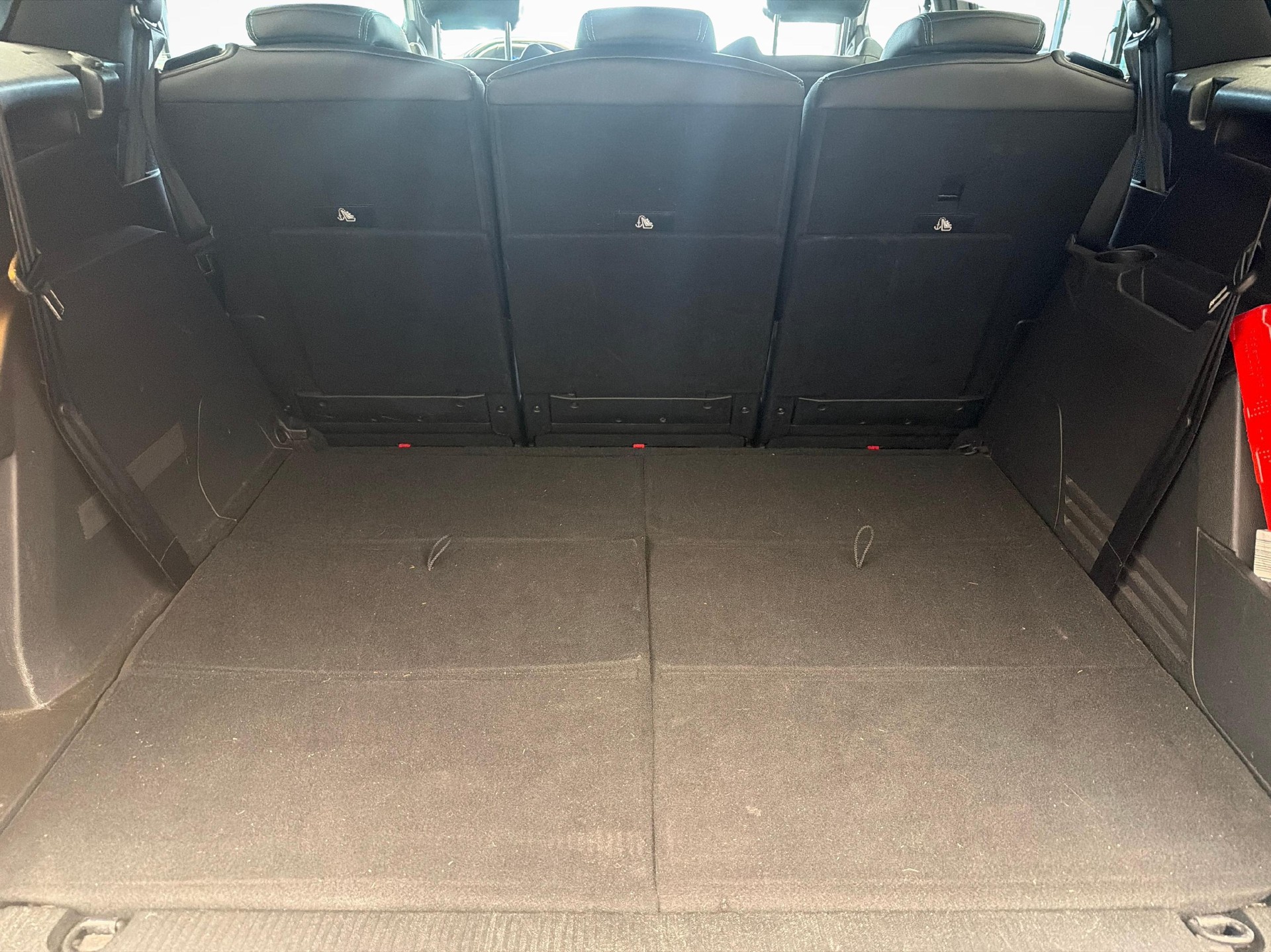 PEUGEOT 5008 1.5 BlueHDi Allure Pack-image-11