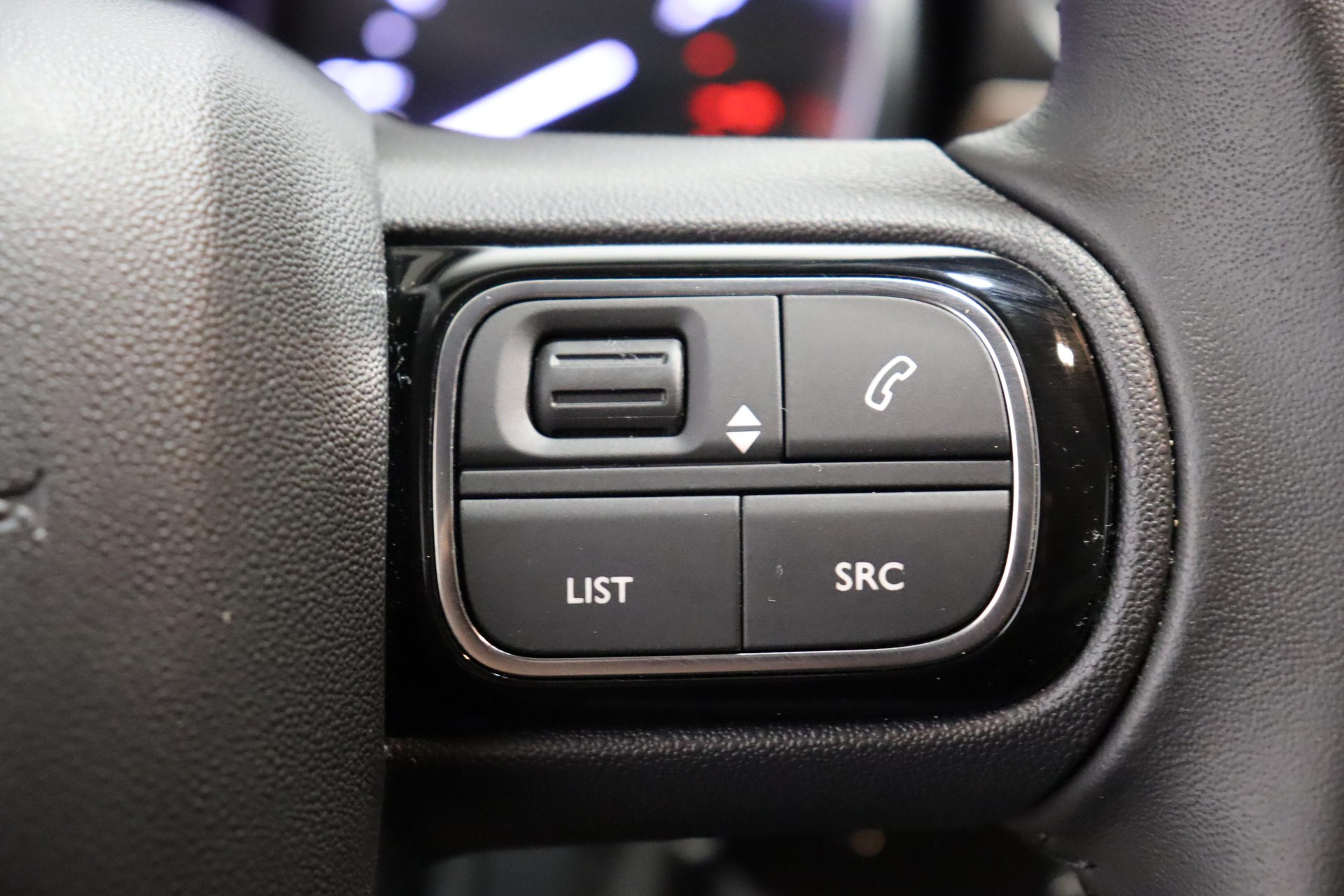 CITROEN C3 1.2 PureTech Swiss Edition+-image-9