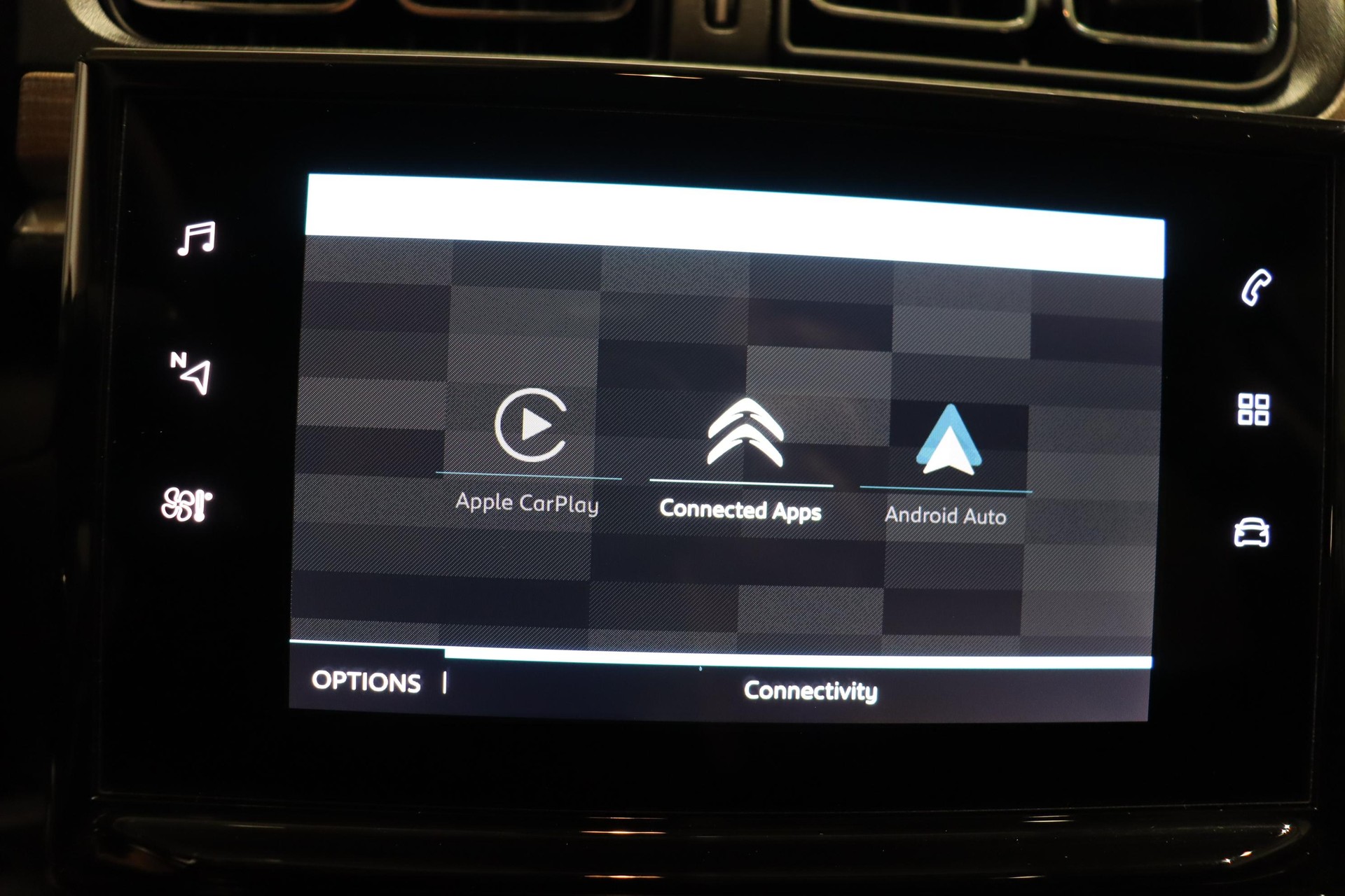 CITROEN C3 1.2 PureTech Swiss Edition+-image-12