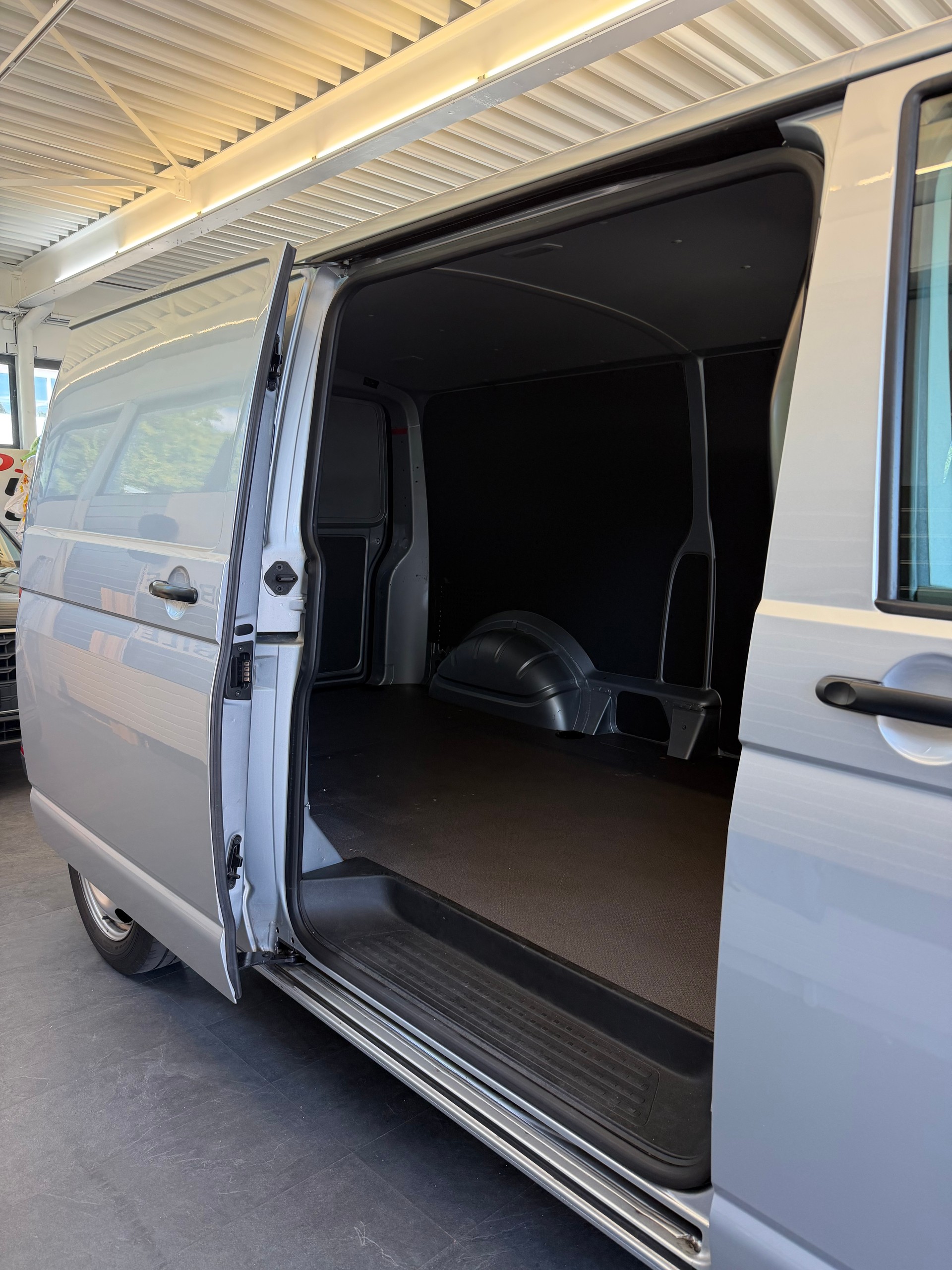 VW T6.1 Kaw. Langversion 3400 2.0 TDI 199 DSG 4motion-image-14