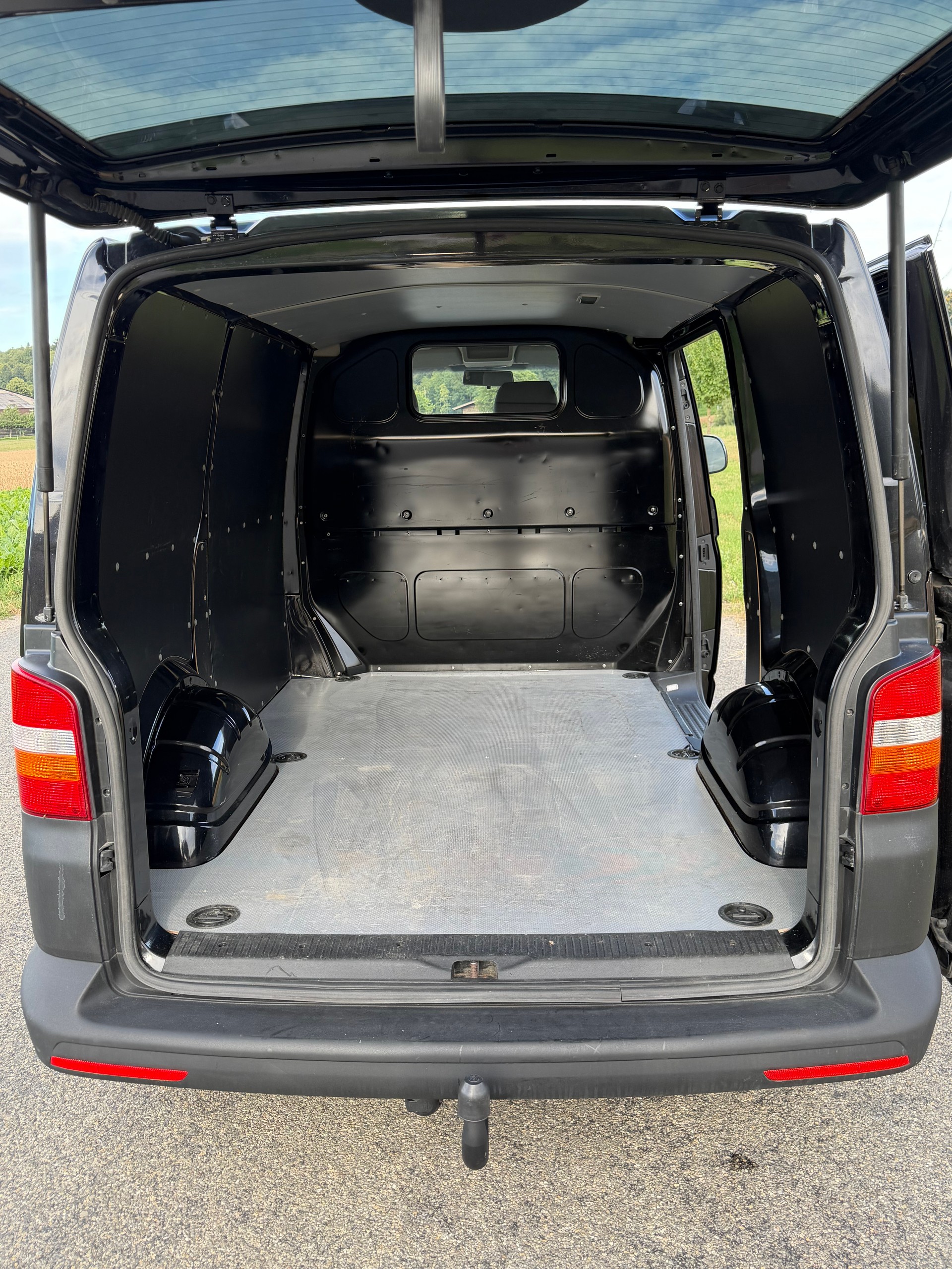 VW T5 2.0 TDI 4Motion-image-9