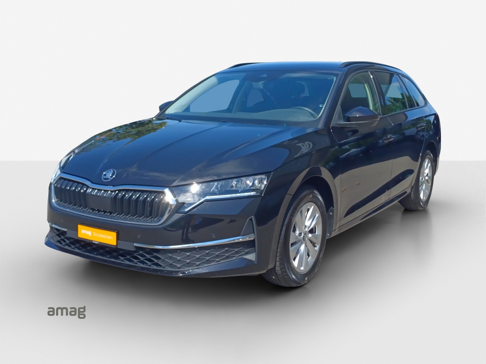 SKODA Octavia Combi 1.5 TSI mHEV DSG Dynamic-image-0