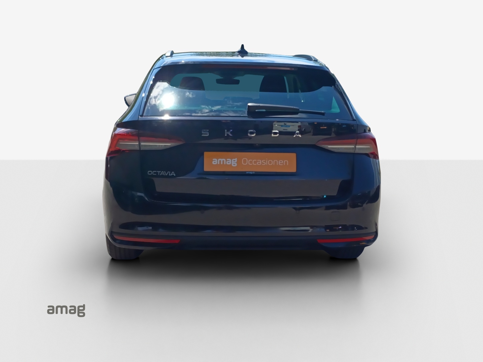 SKODA Octavia Combi 1.5 TSI mHEV DSG Dynamic-image-3