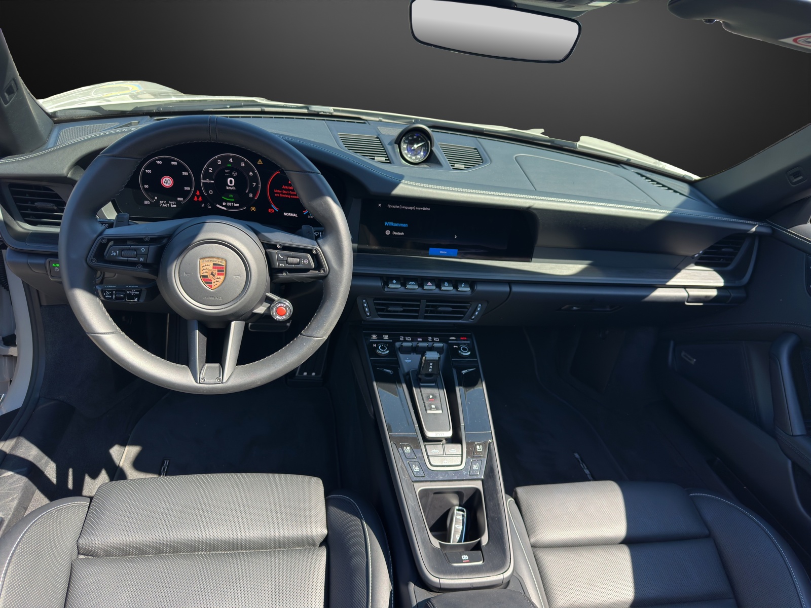 PORSCHE 911 Carrera Cabriolet GTS PDK-image-11
