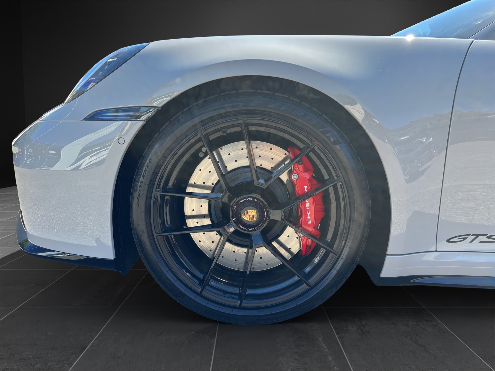 PORSCHE 911 Carrera Cabriolet GTS PDK-image-9