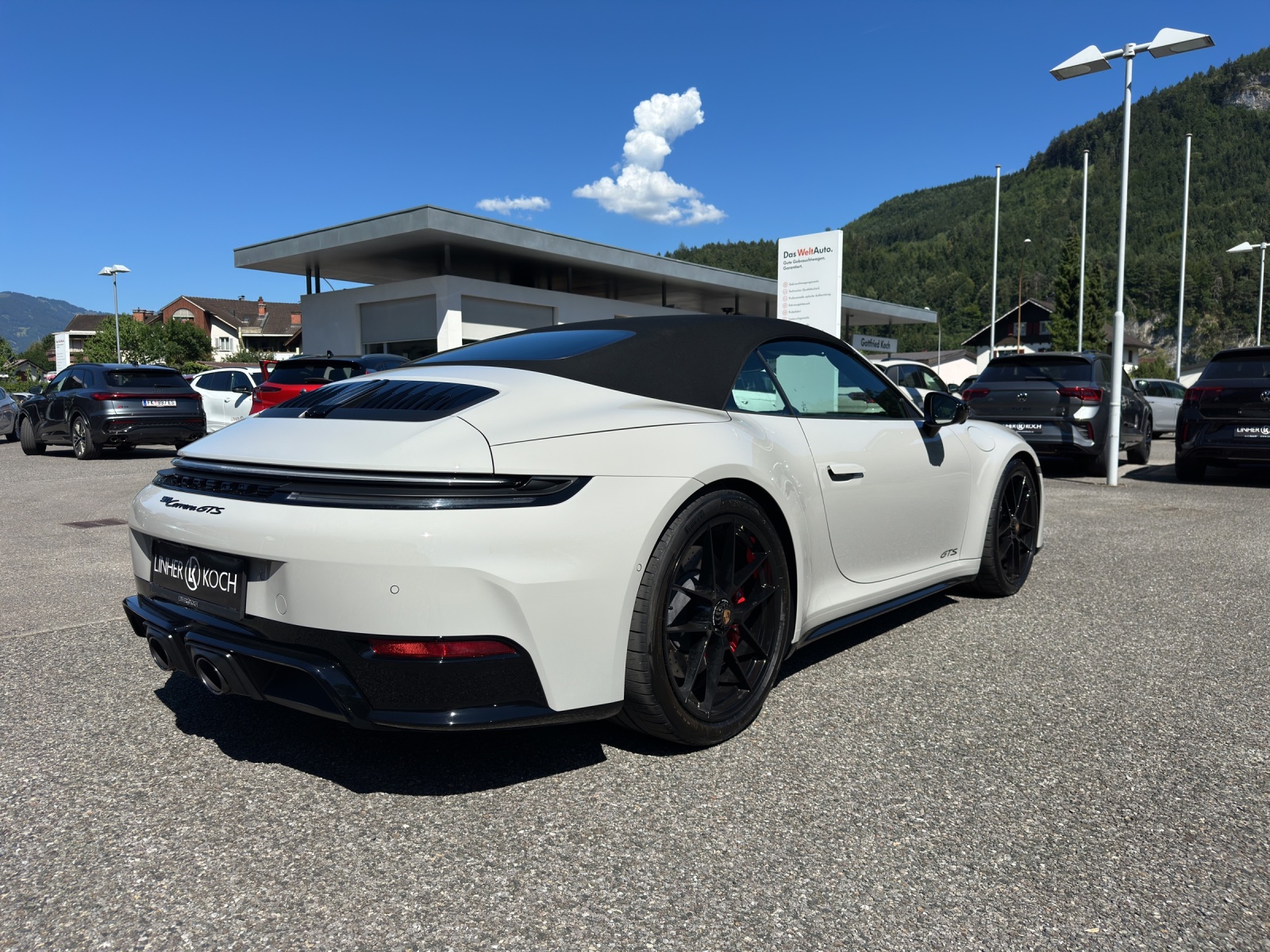 PORSCHE 911 Carrera Cabriolet GTS PDK-image-7