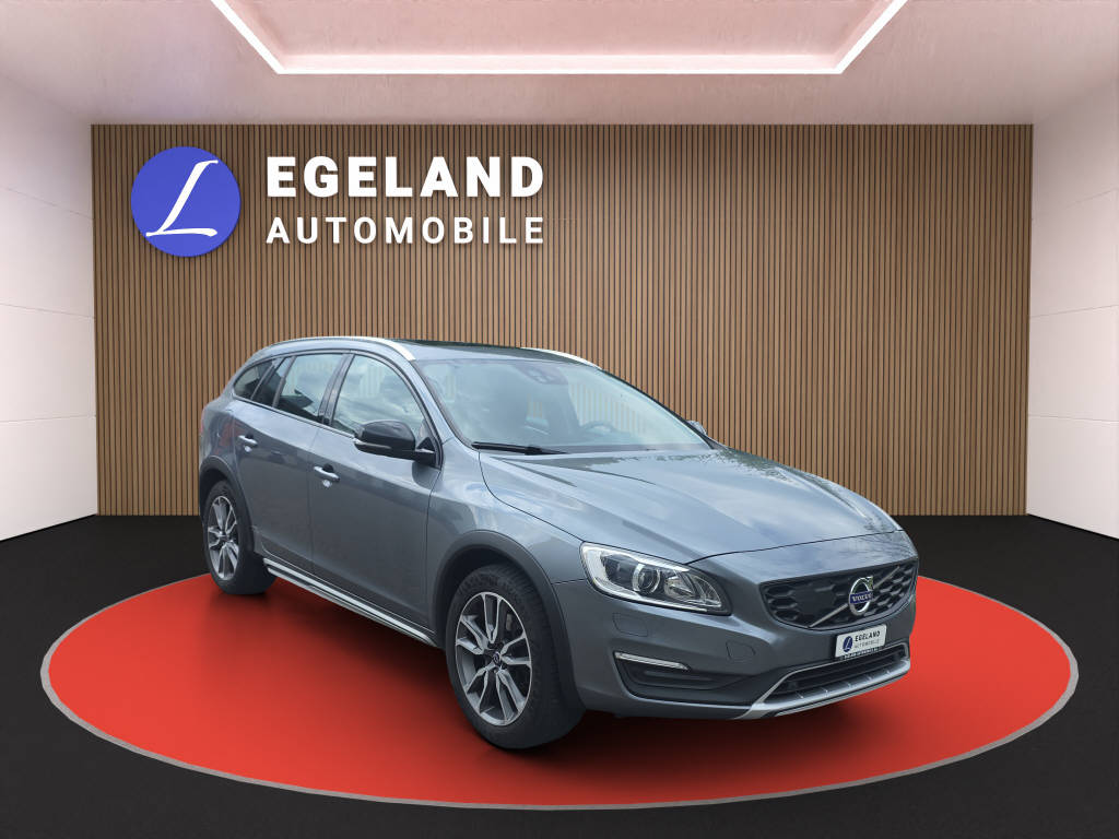 VOLVO V60 Cross Country 2.4 D4 Summum AWD S/S-image-1