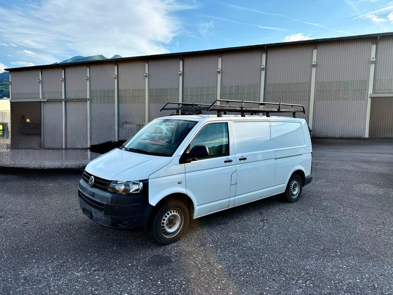 VW T5 2.0 TDI-image-1