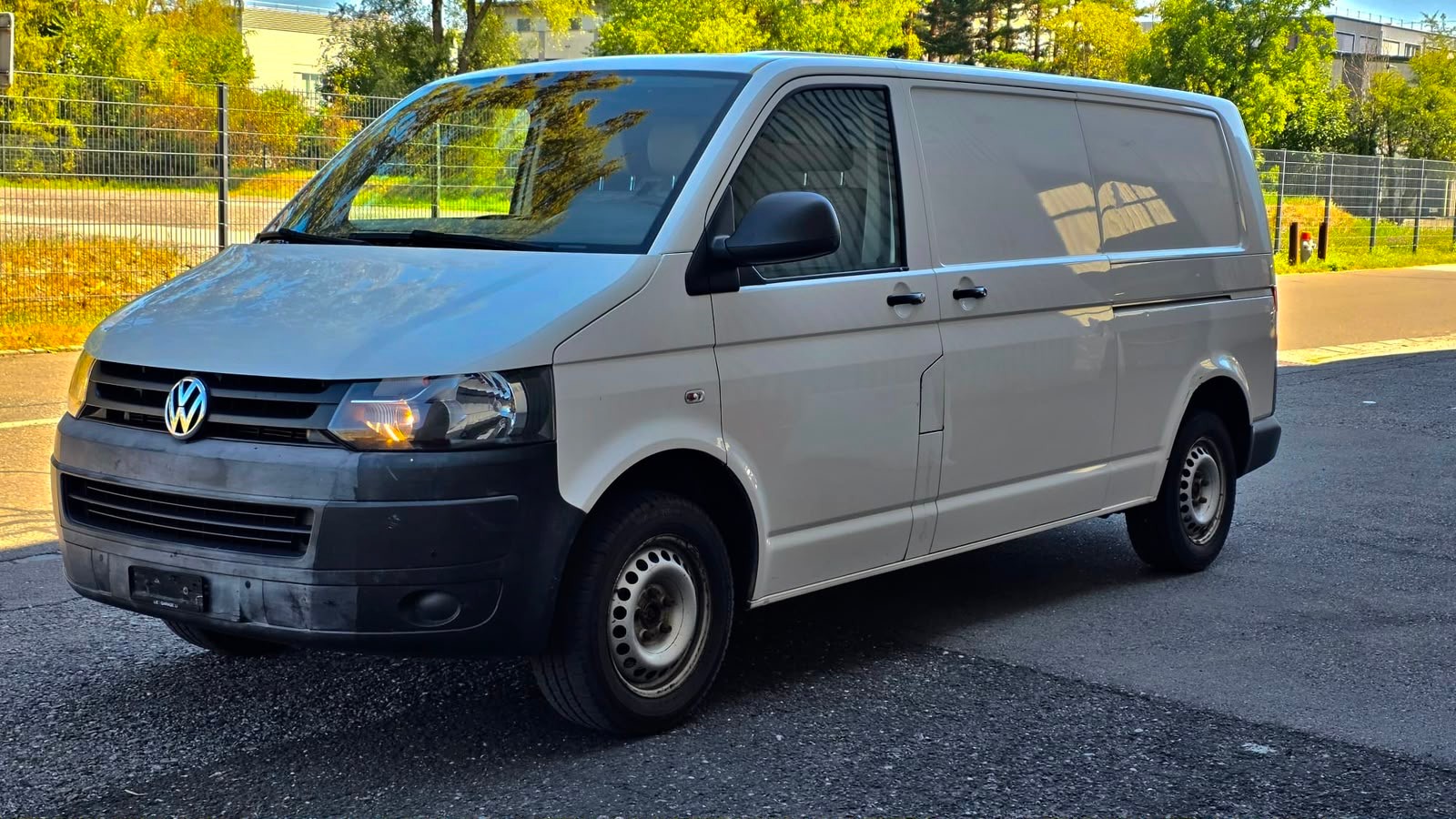 VW T5 2.0 TDI-image-2