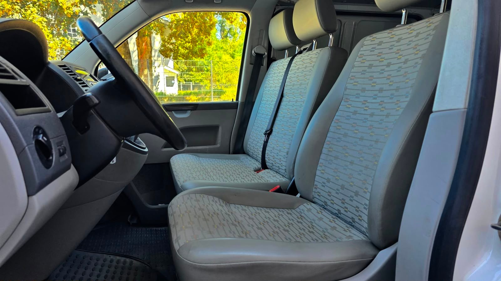VW T5 2.0 TDI-image-7