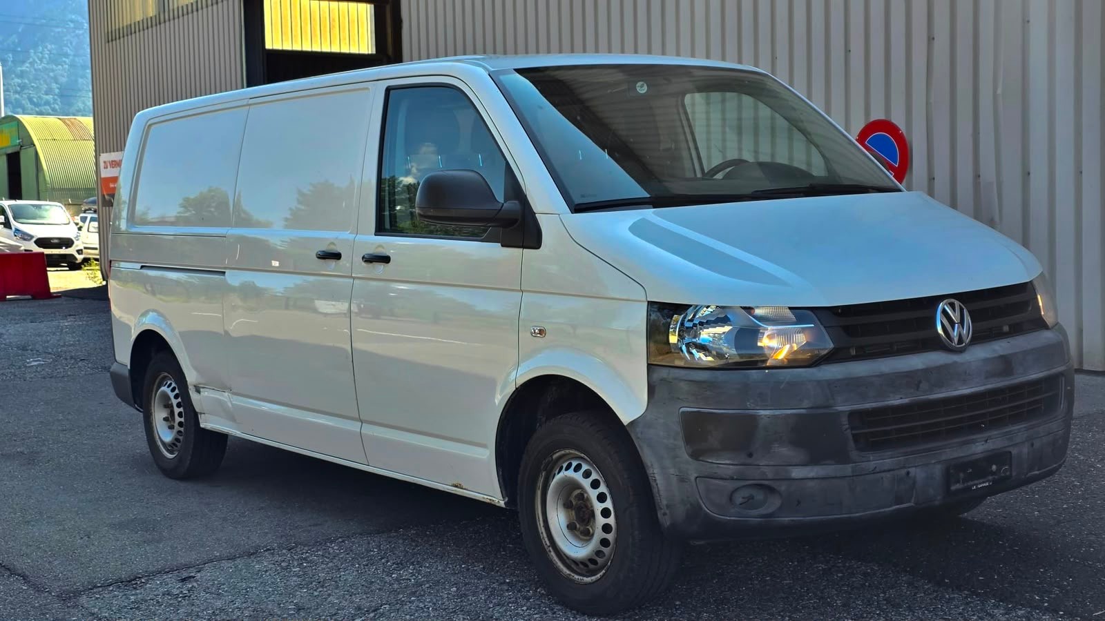 VW T5 2.0 TDI-image-1