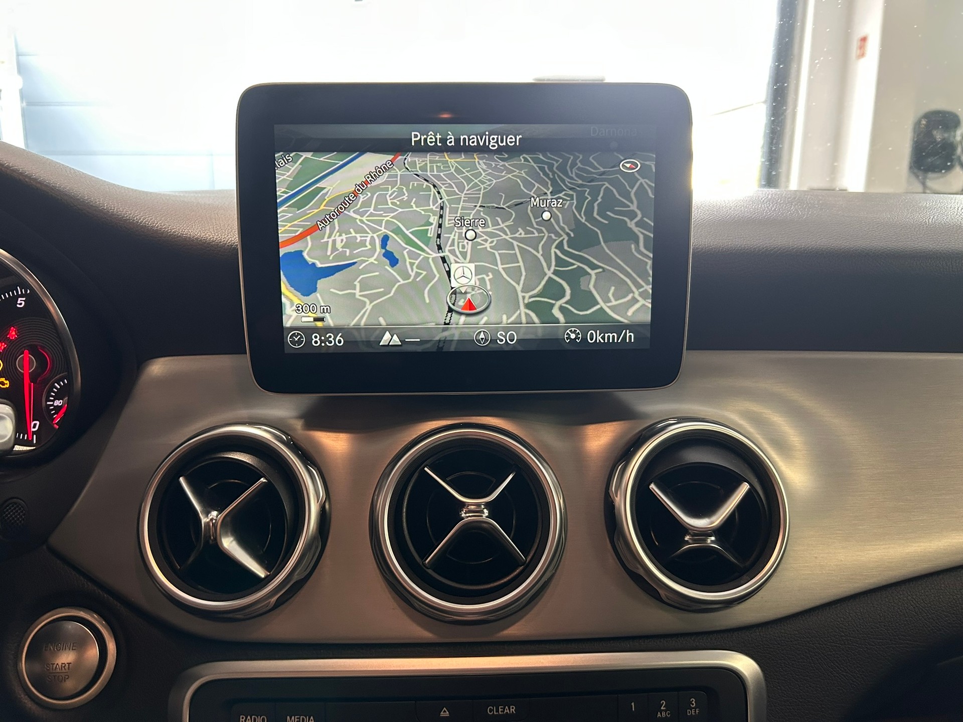 MERCEDES-BENZ GLA 250 AMG Line 4Matic 7G-DCT-image-11
