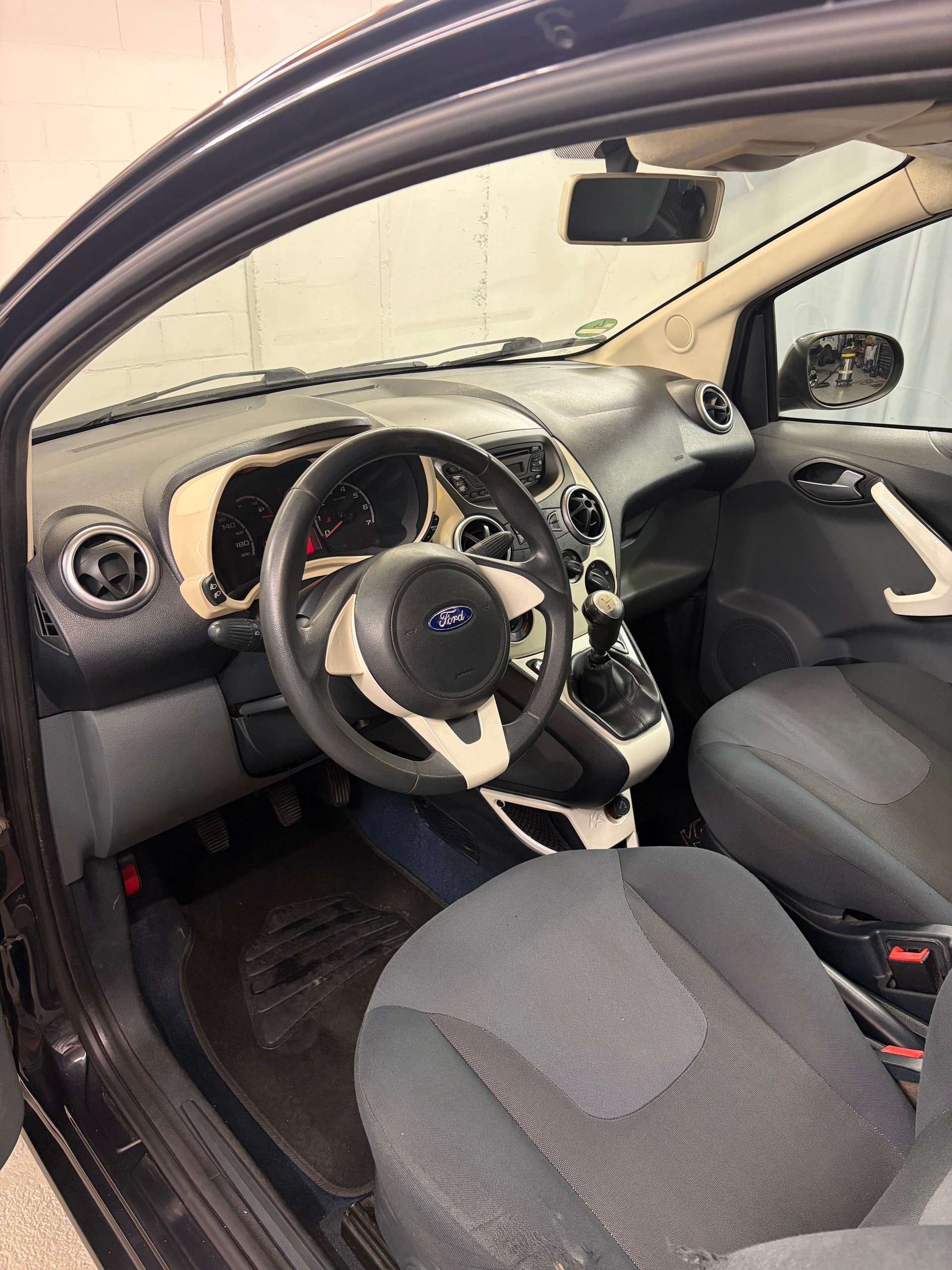 FORD KA 1.25 Titanium+-image-6