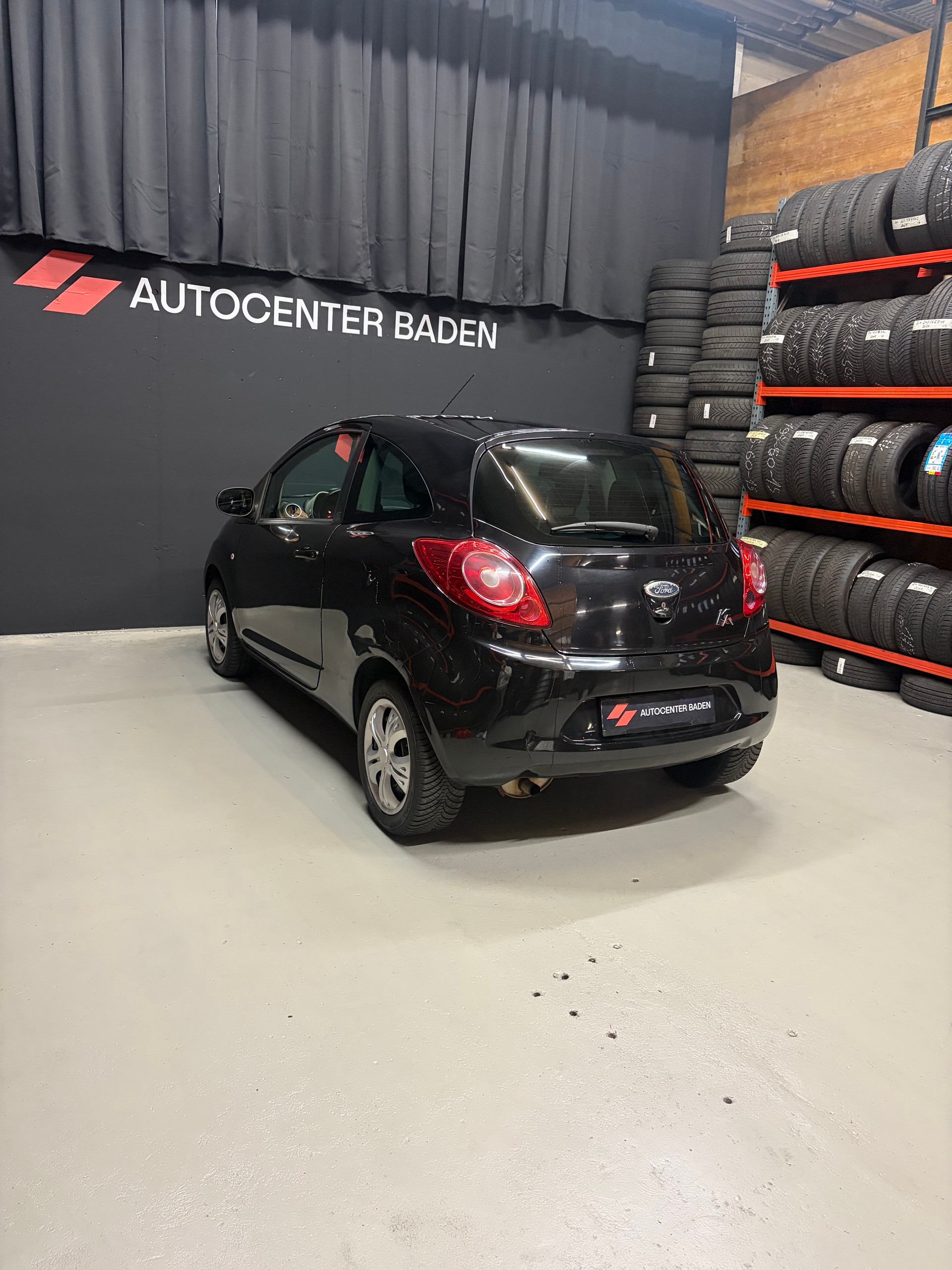 FORD KA 1.25 Titanium+-image-4