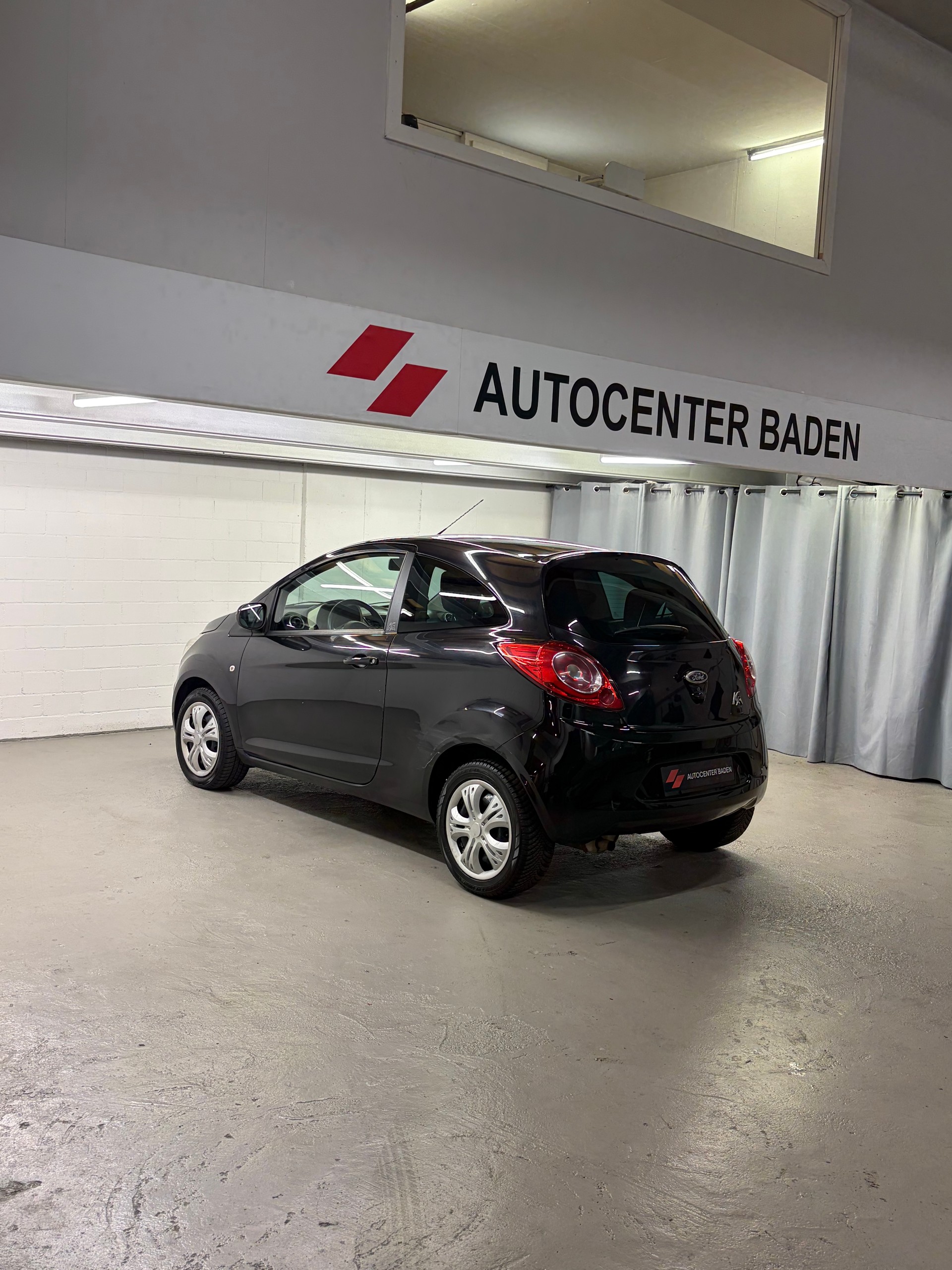 FORD KA 1.25 Titanium+-image-5