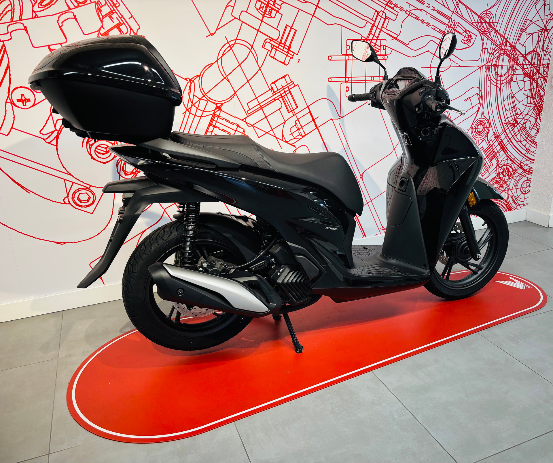 HONDA SH 150-showroom-element-2