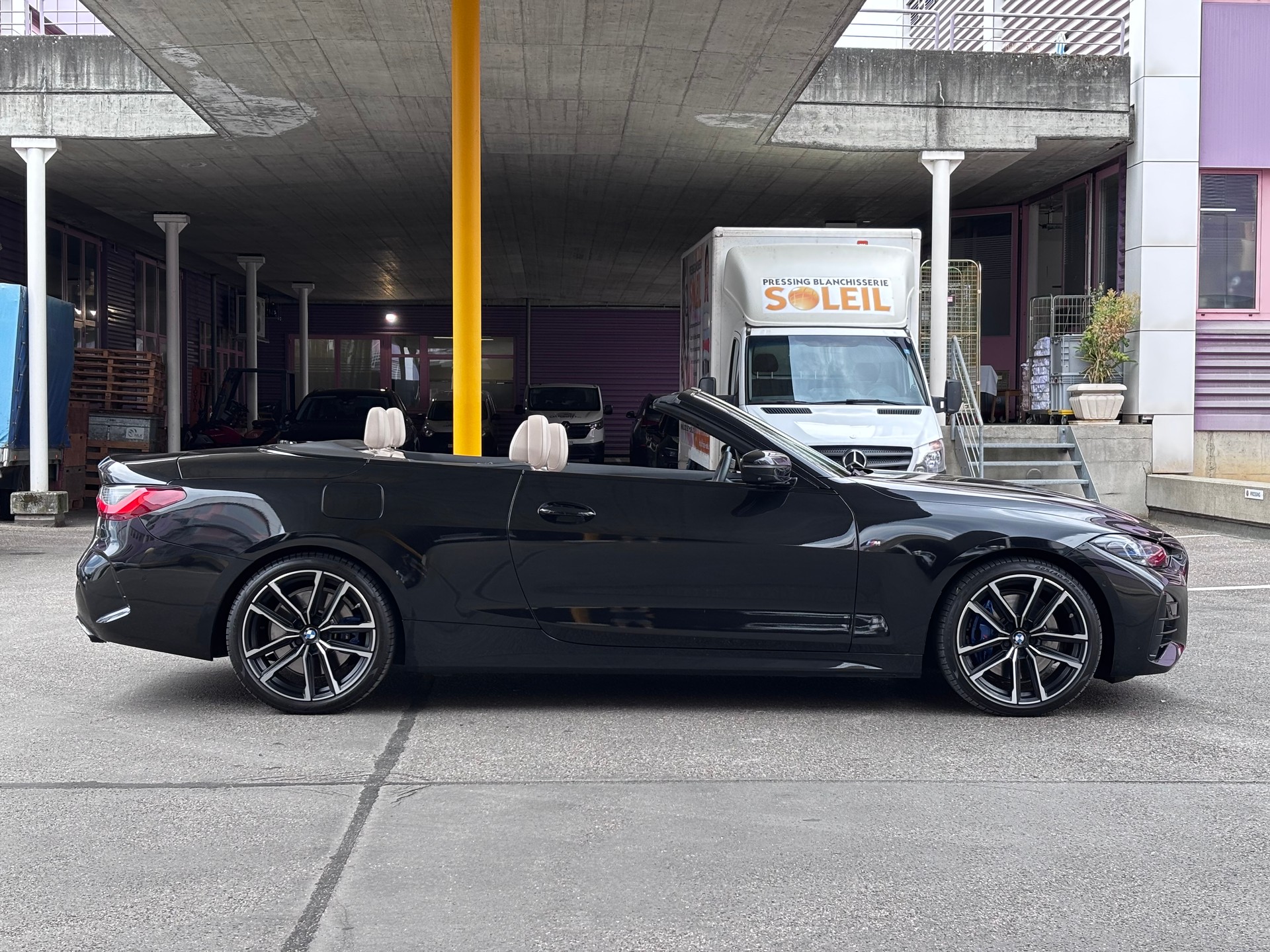 BMW M440i xDrive 48V Cabriolet Steptronic-showroom-element-3