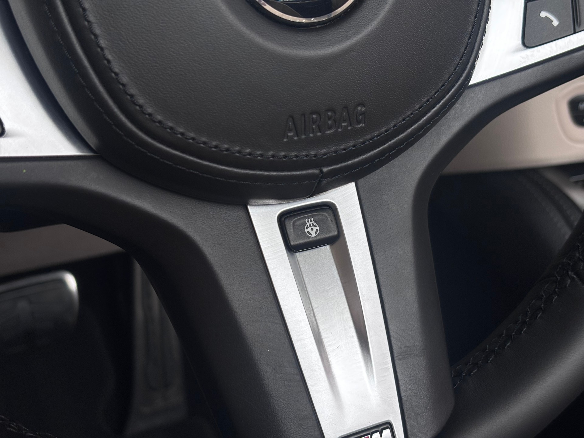 BMW M440i xDrive 48V Cabriolet Steptronic-image-17
