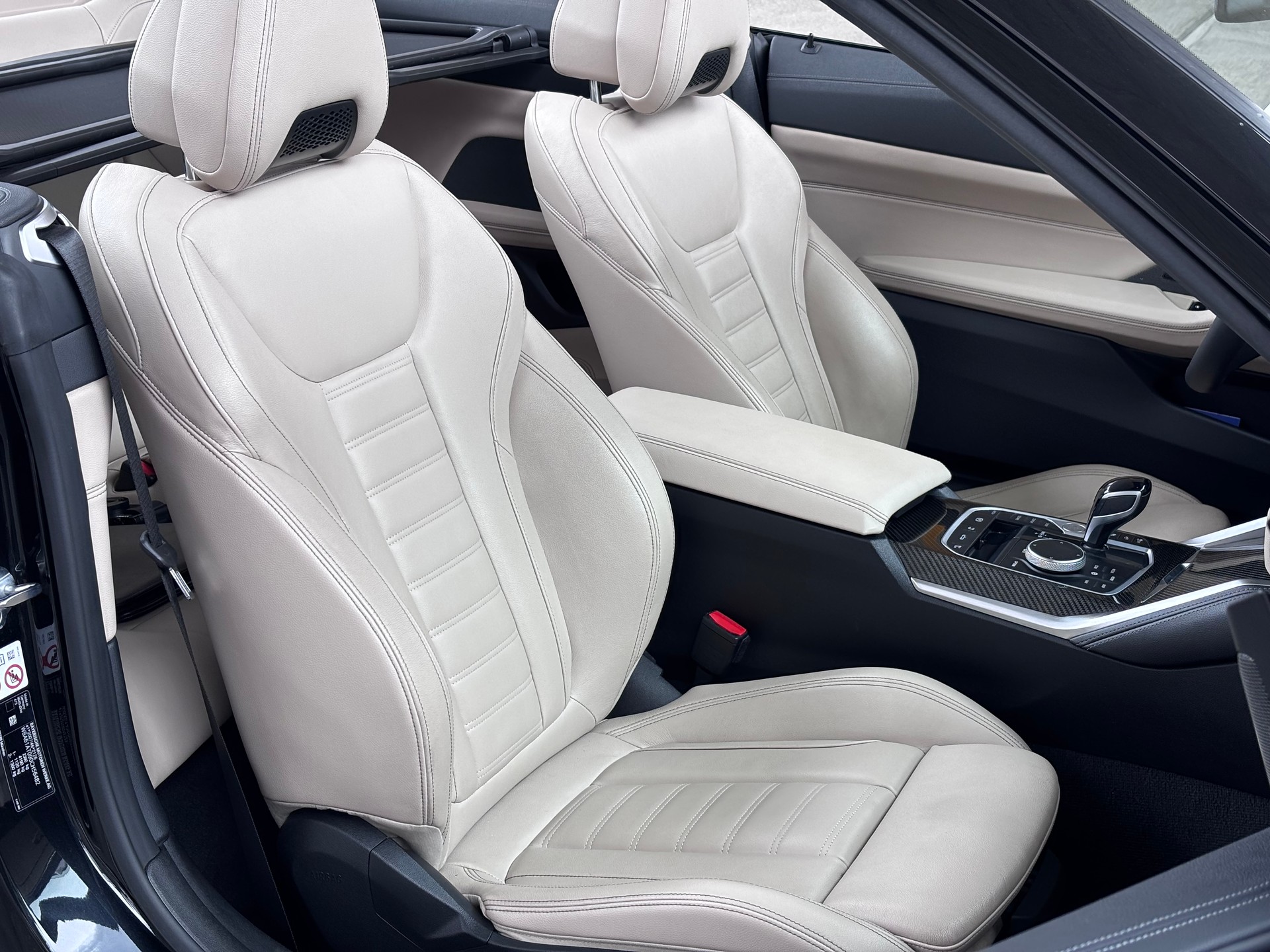 BMW M440i xDrive 48V Cabriolet Steptronic-image-8