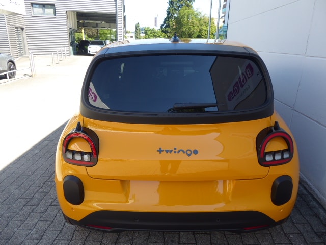 RENAULT Twingo E-Tech 27kWh Evolution-image-3