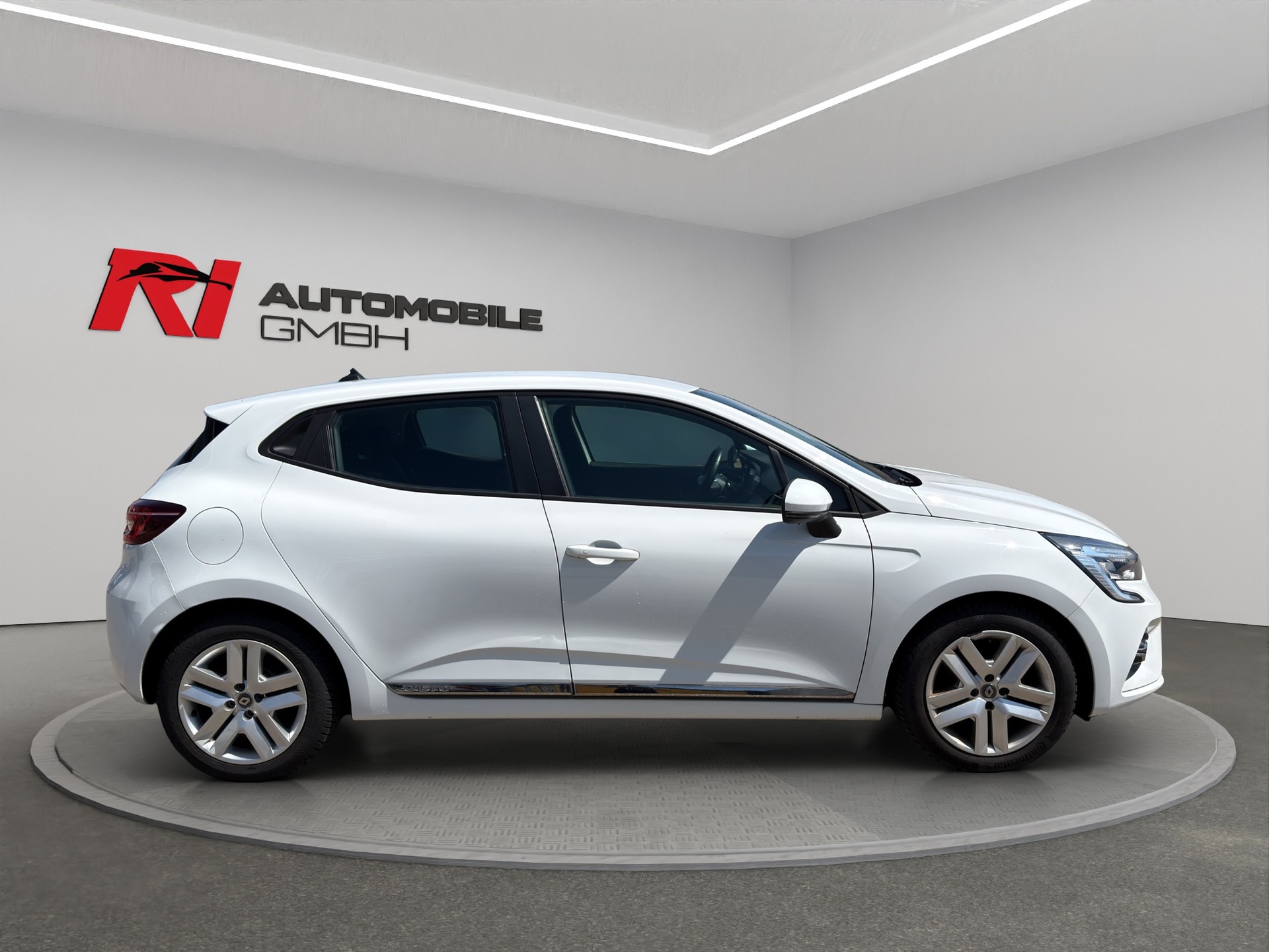 RENAULT Clio 1.0 Business-image-7