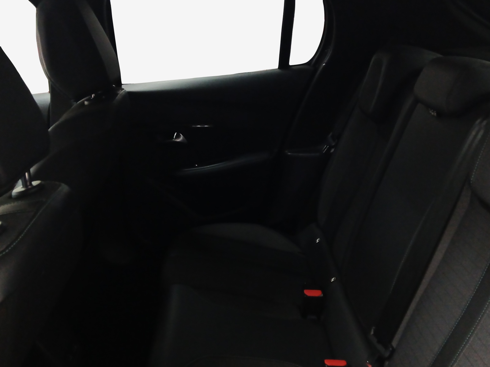 PEUGEOT 208 1.2 PureTech Allure Pack EAT8-image-11