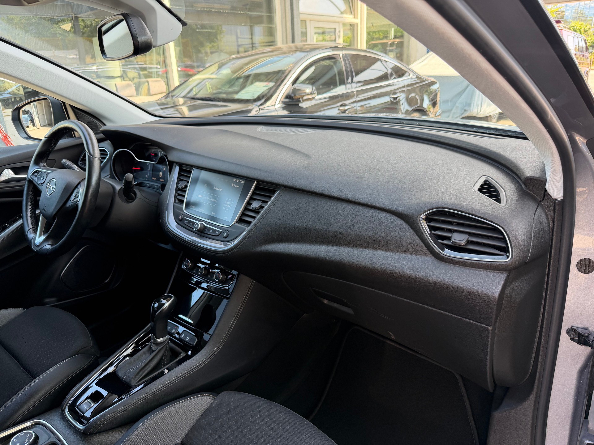 OPEL Grandland X 1.2i TP Ultimate Automatik-image-13