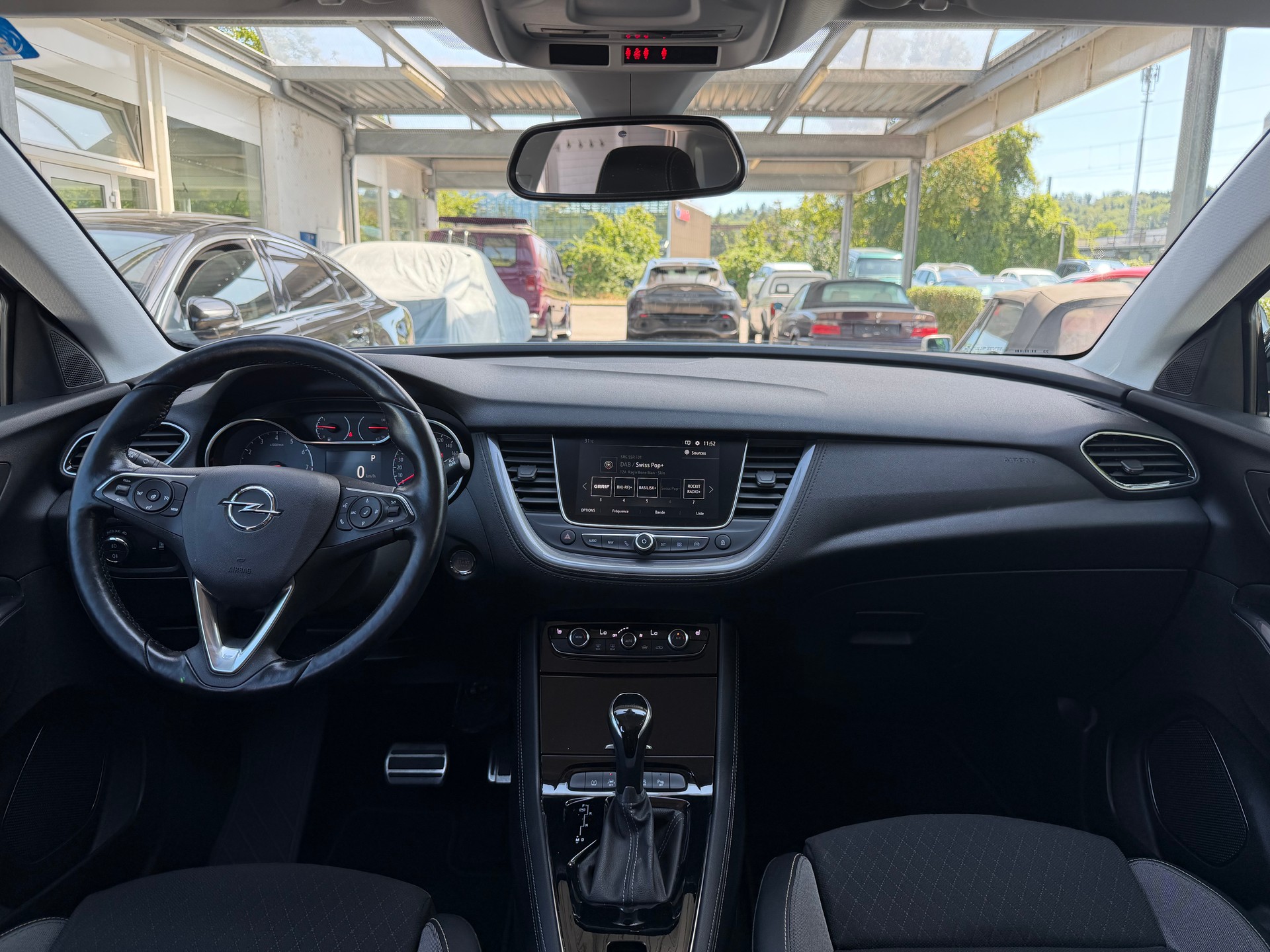 OPEL Grandland X 1.2i TP Ultimate Automatik-image-10