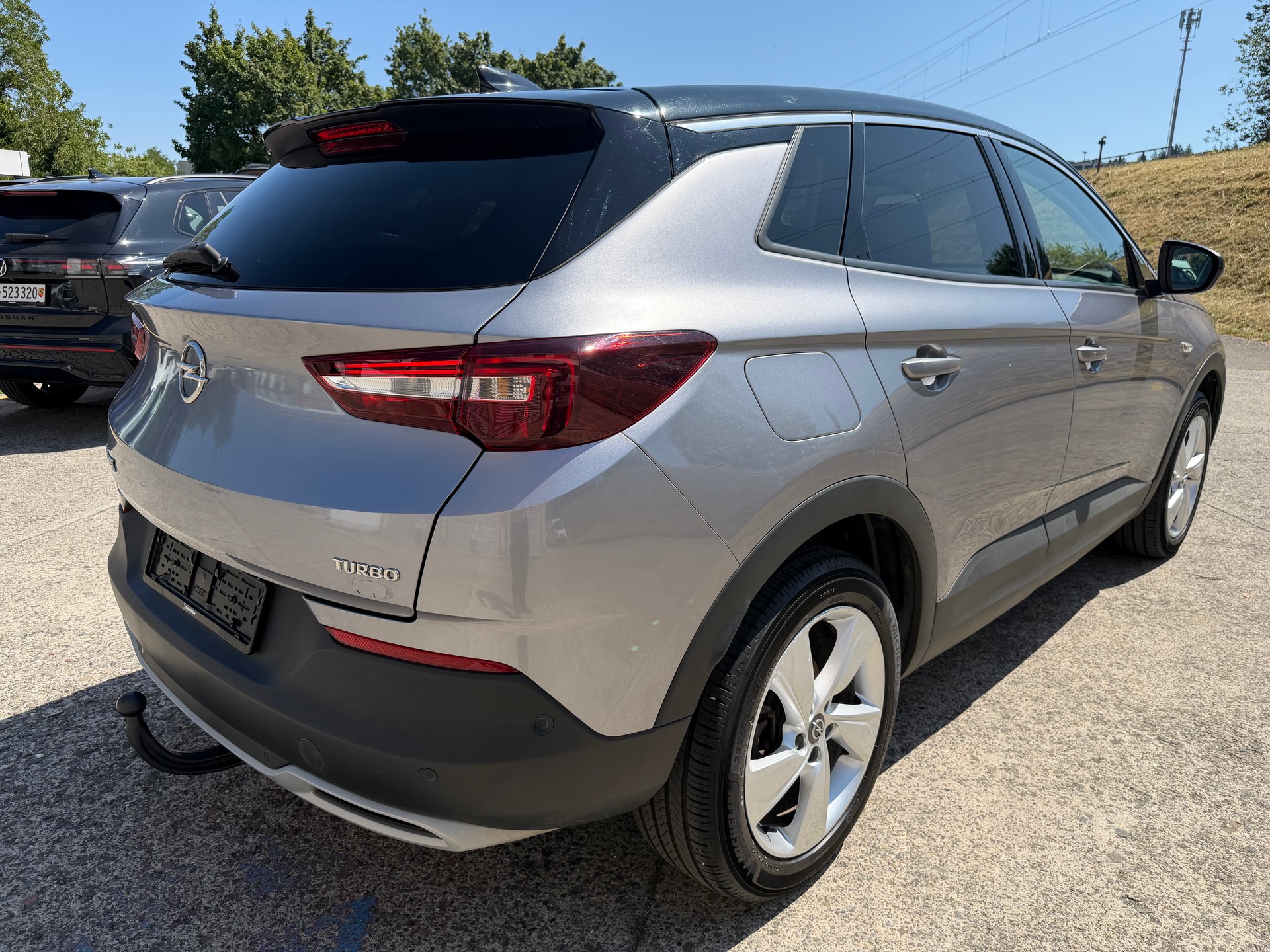 OPEL Grandland X 1.2i TP Ultimate Automatik-image-3