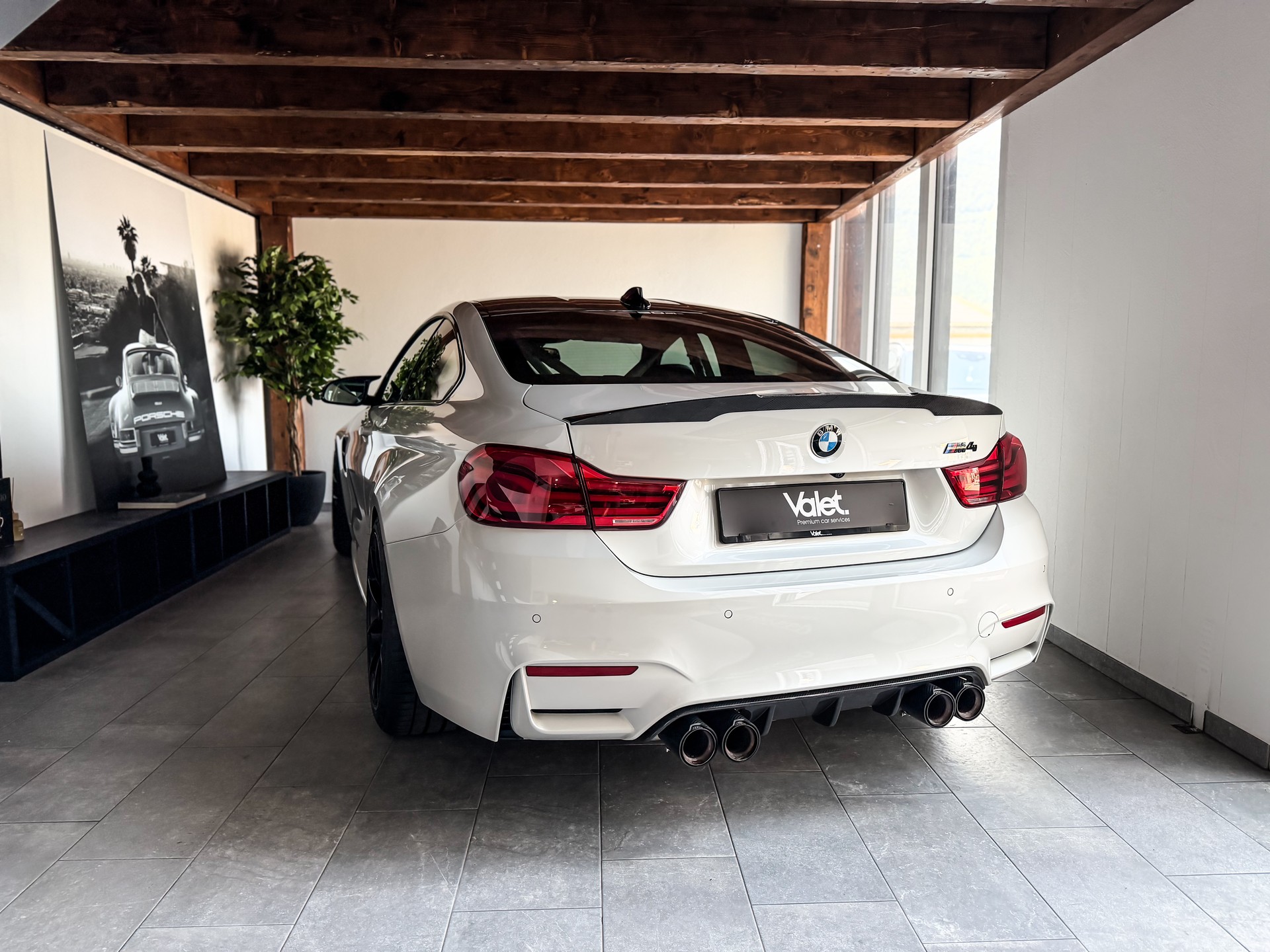 BMW M4 Coupé Competition DKG-image-4