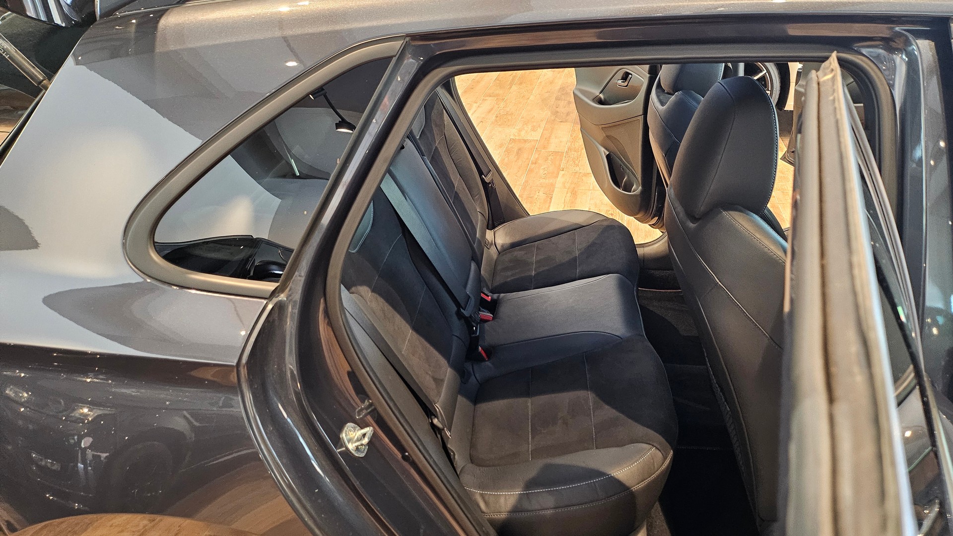 HYUNDAI i30 2.0 T-GDi N-image-18