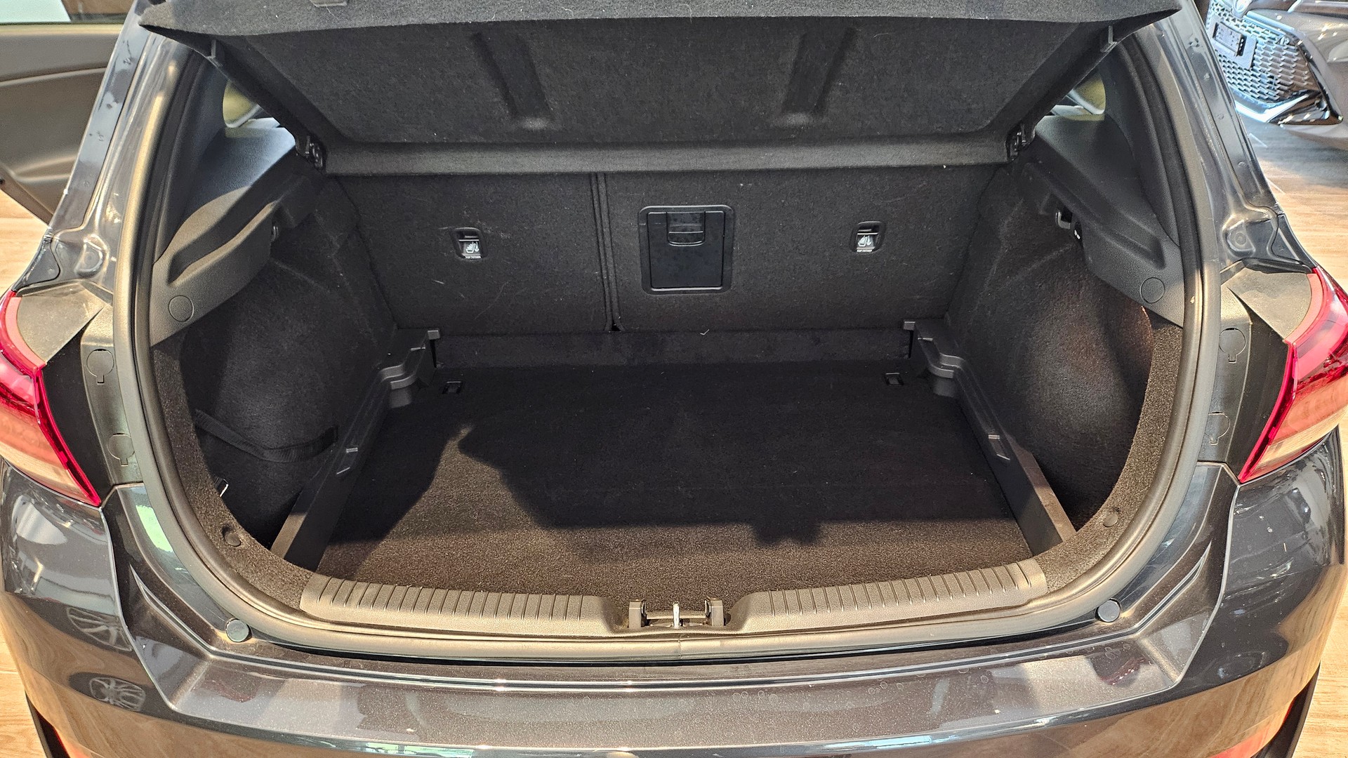 HYUNDAI i30 2.0 T-GDi N-image-19