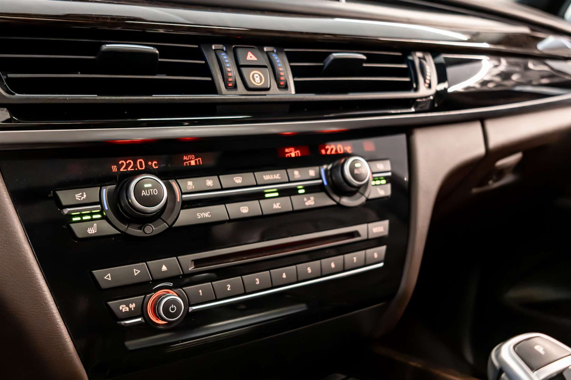 BMW X5 xDrive 50i Steptronic-image-20