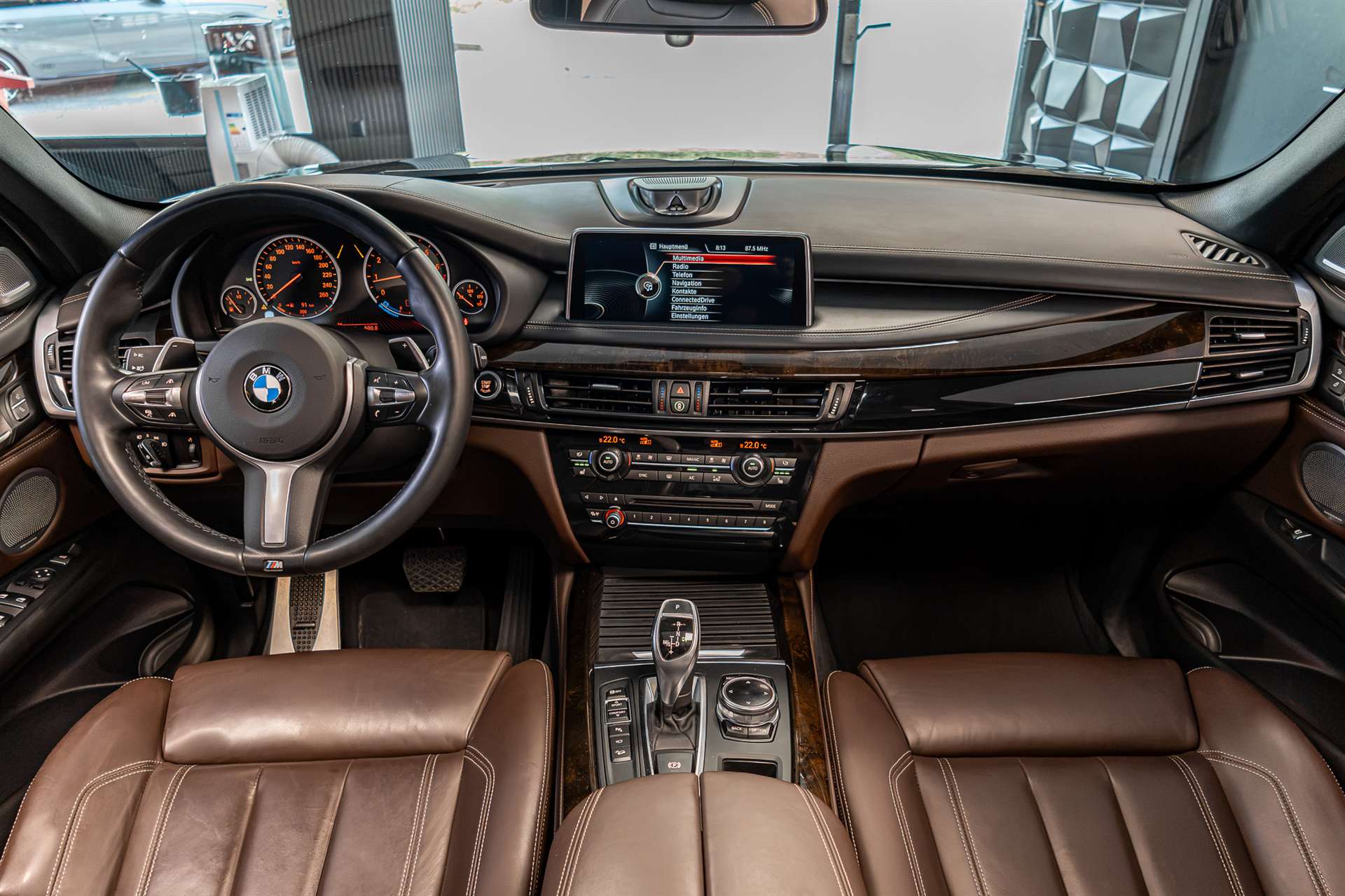 BMW X5 xDrive 50i Steptronic-image-6