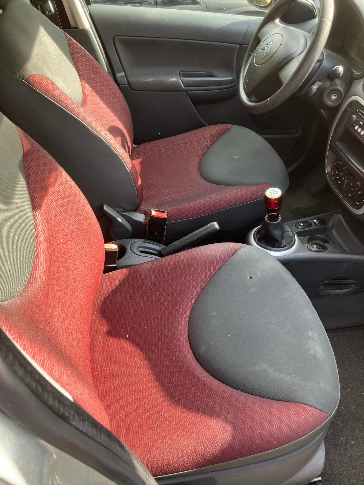 CITROEN C3 1.4i Exclusive-image-4