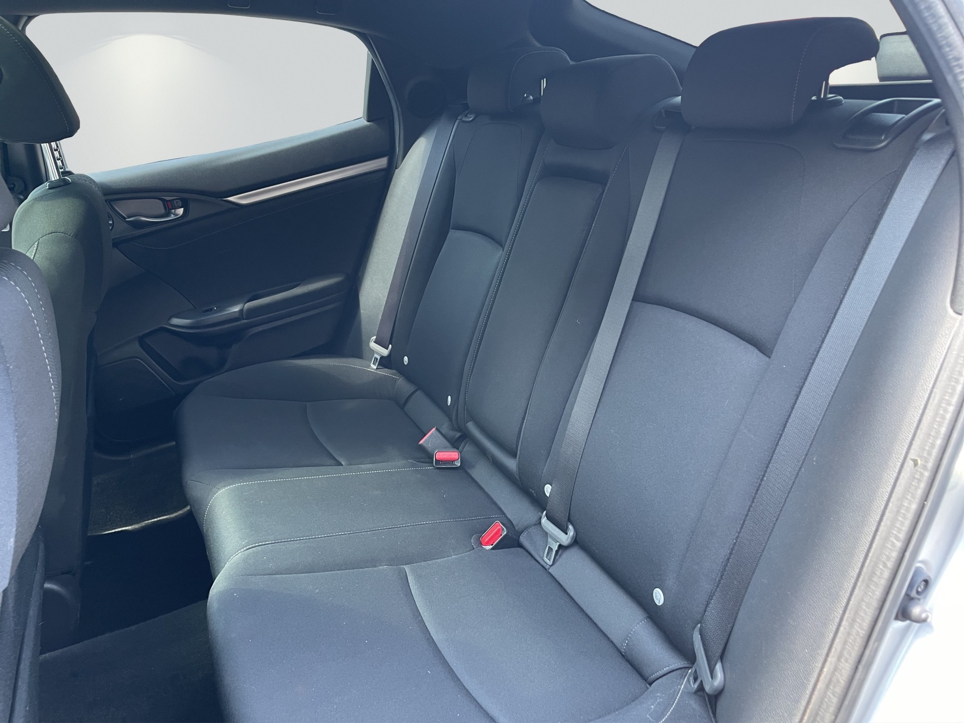HONDA Civic 1.5 VTEC Turbo Sport Plus-image-12