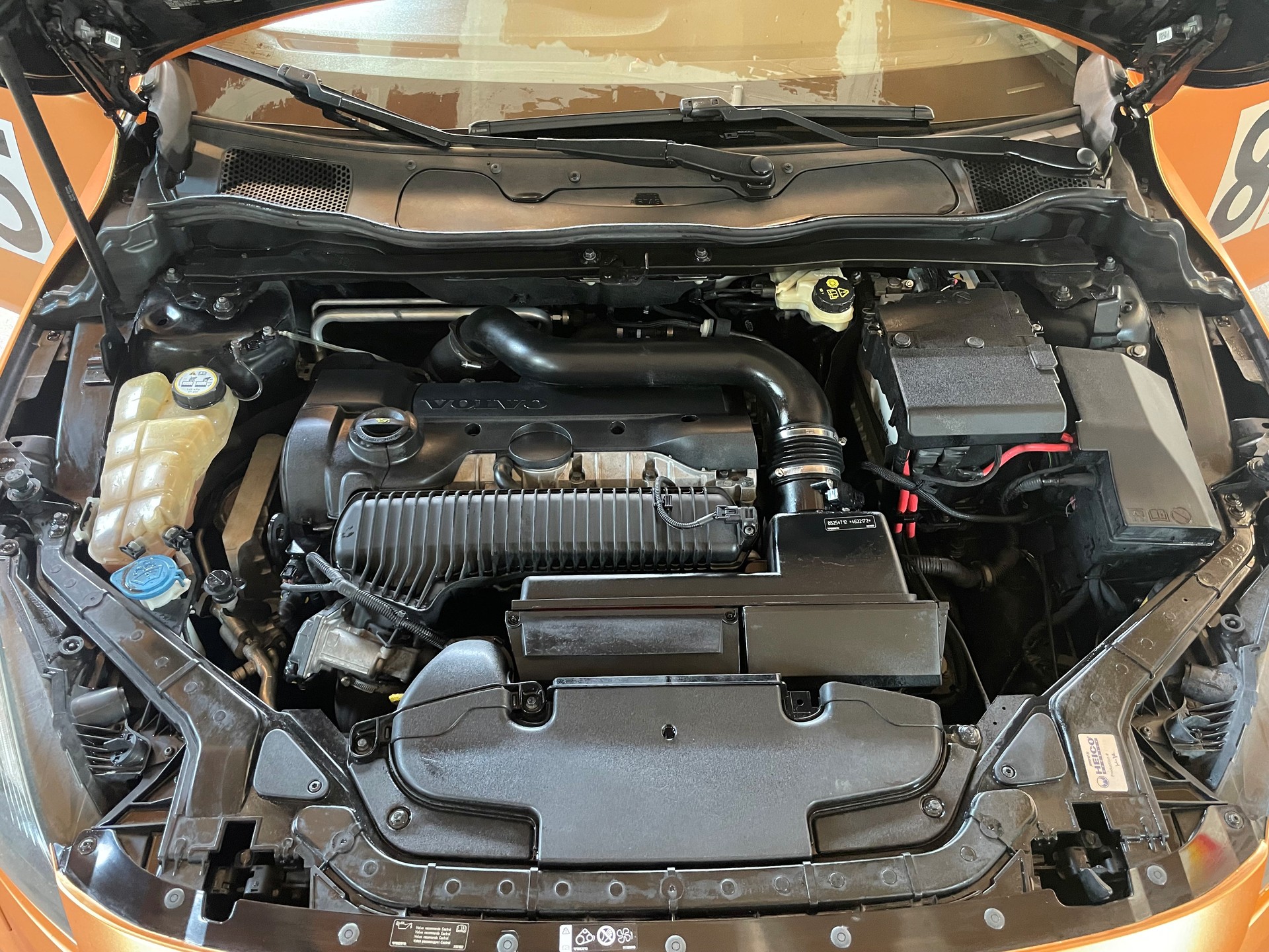 VOLVO T5-image-5