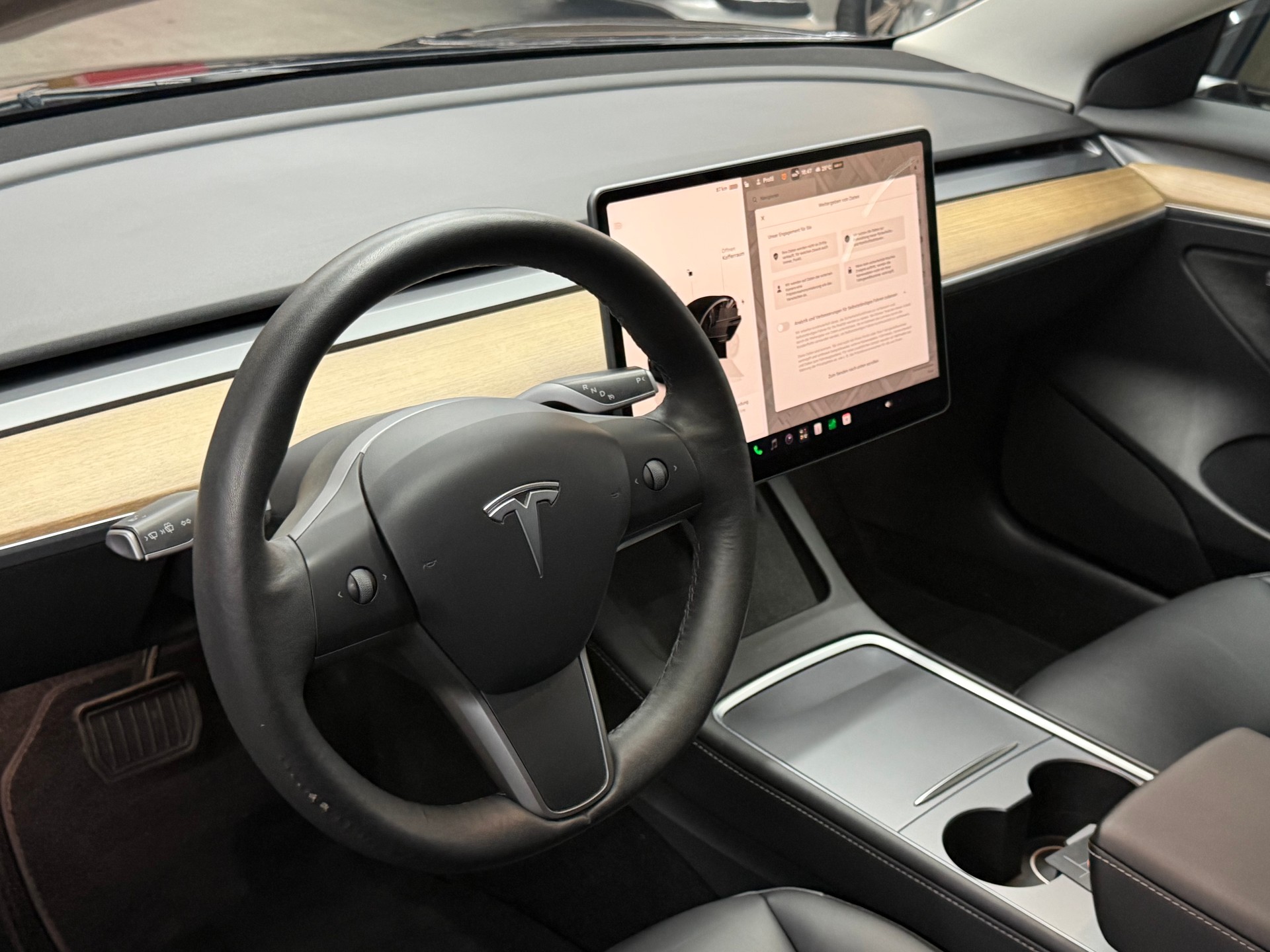 TESLA Model 3 Long Range Dual Motor AWD-image-11