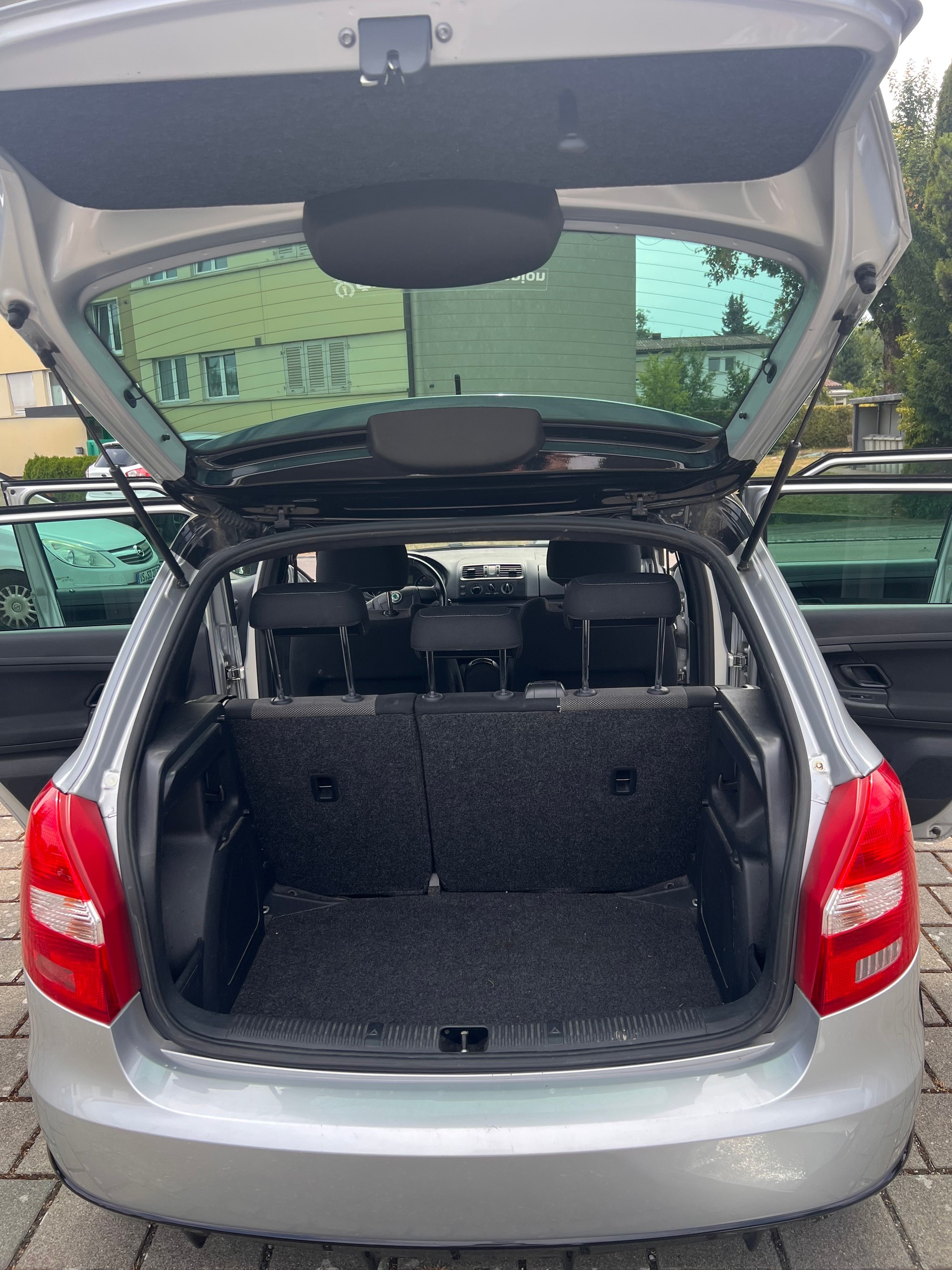 SKODA 1.2 TSI Monte Carlo-image-3
