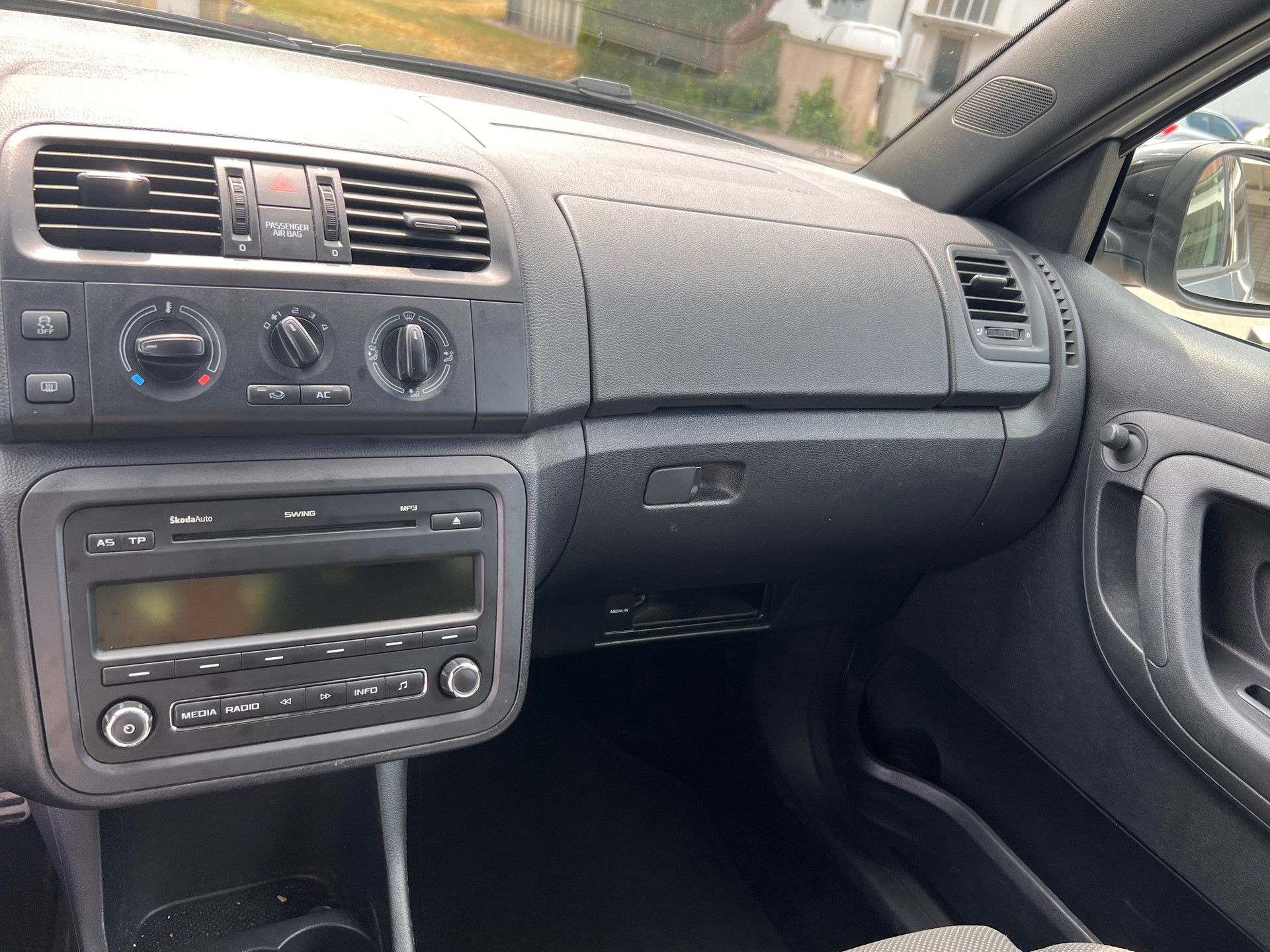 SKODA 1.2 TSI Monte Carlo-image-7