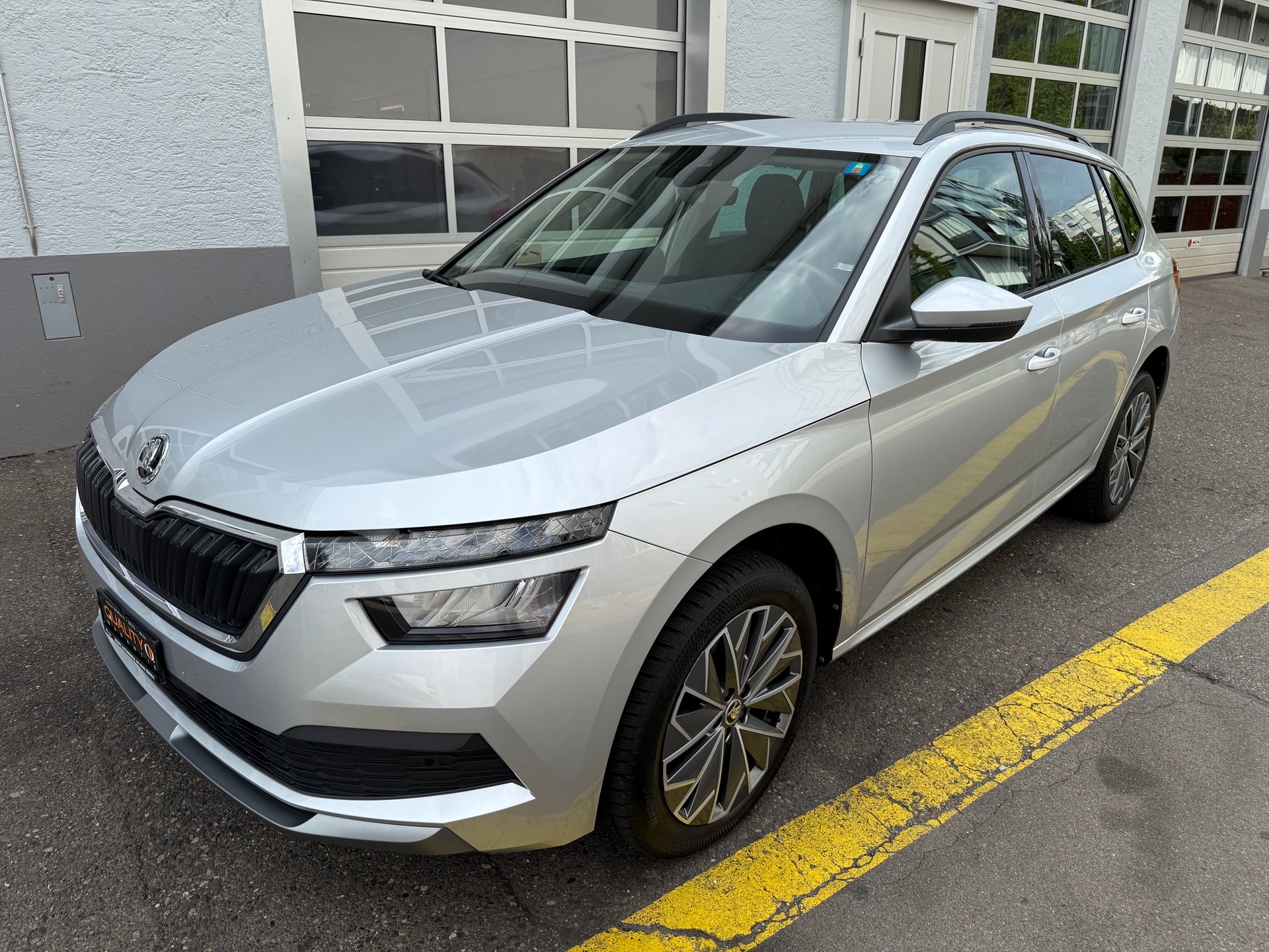 SKODA Kamiq 1.0 TSI Tour DSG-image-2