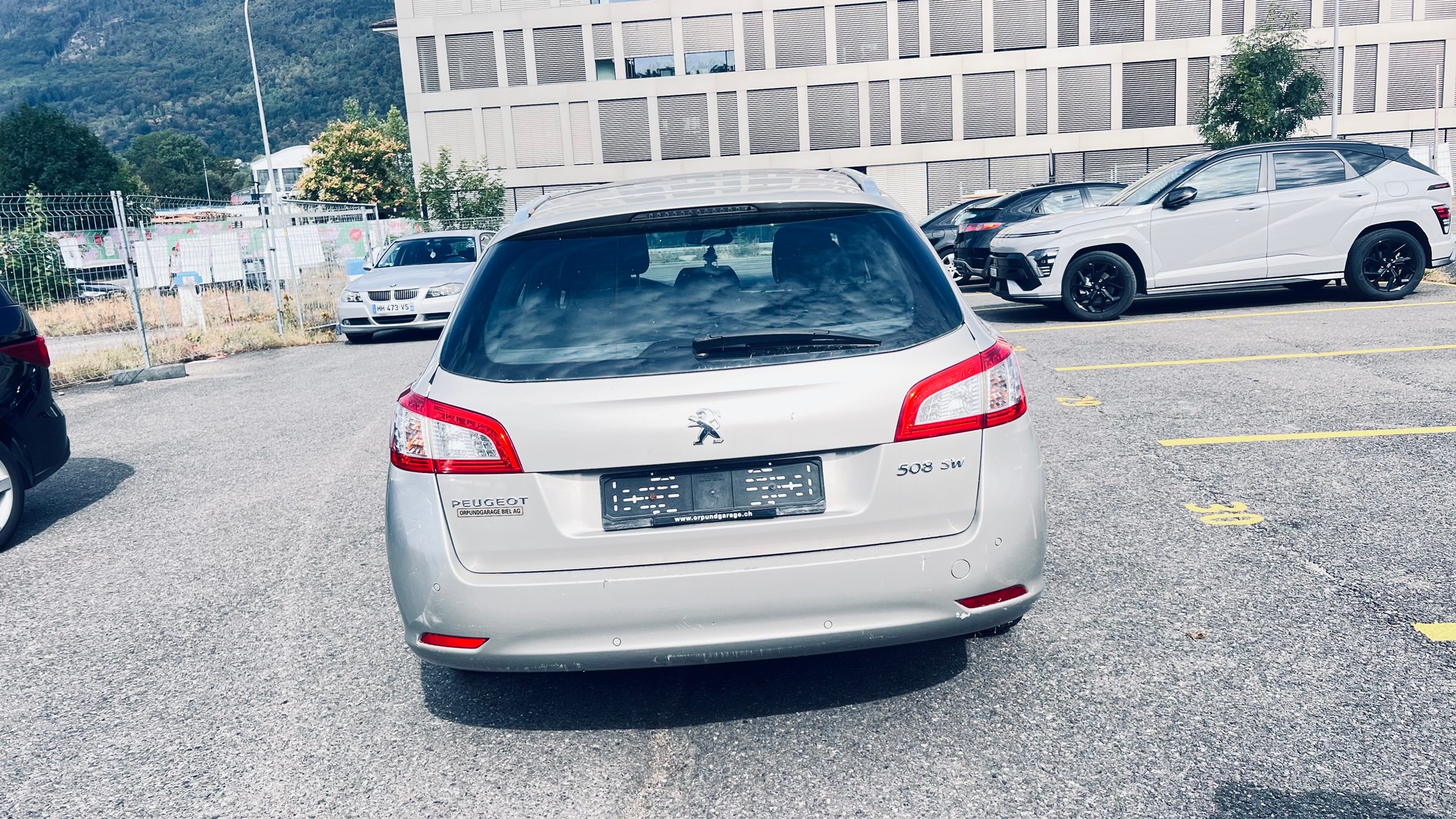PEUGEOT 508 SW 1.6 16V T Active Automatic-image-3