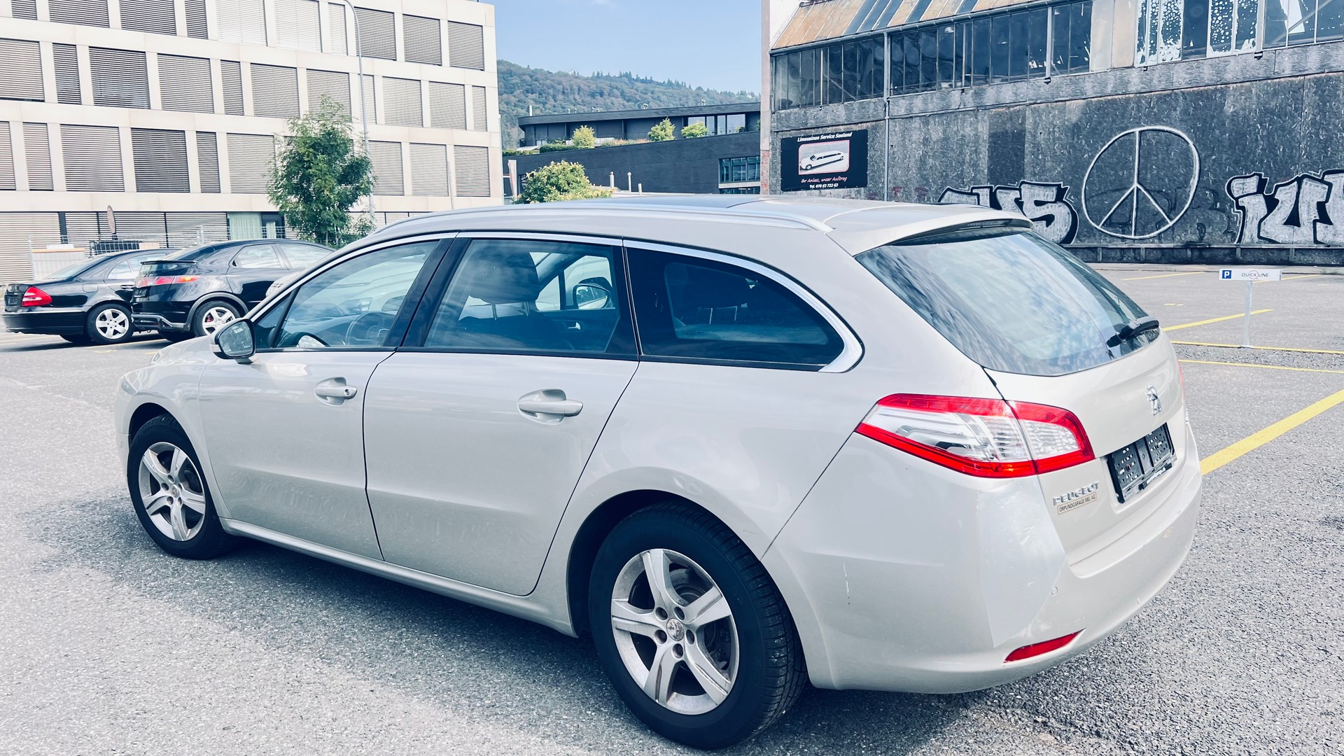 PEUGEOT 508 SW 1.6 16V T Active Automatic-image-4